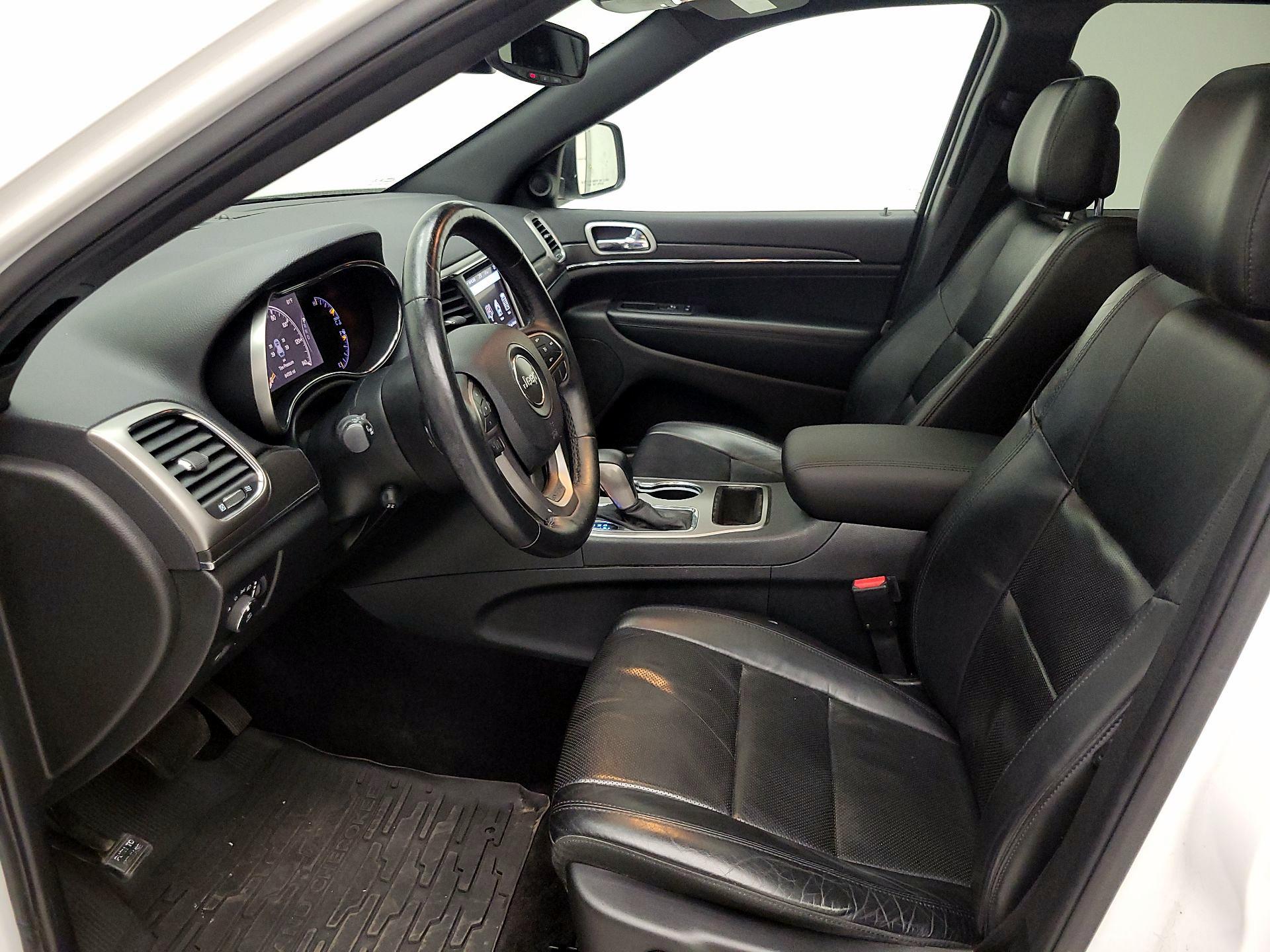 Thumbnail: 2018 Jeep Grand Cherokee - 11