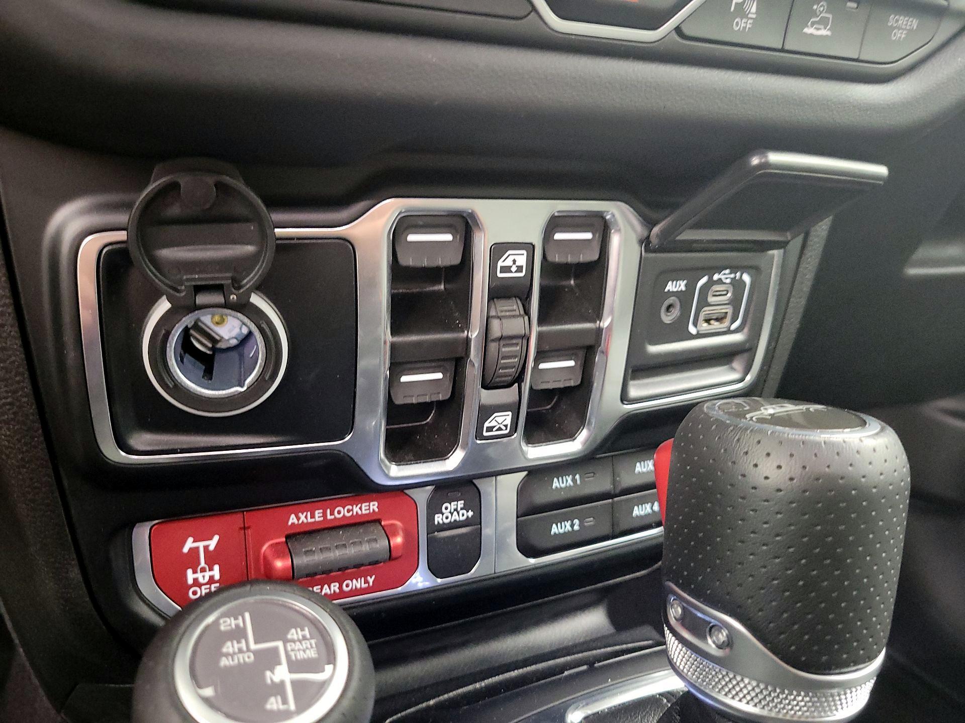 Thumbnail: 2024 Jeep Gladiator - 19