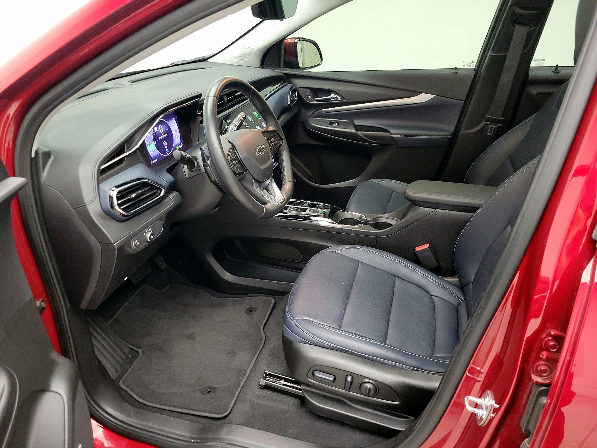 Thumbnail: 2023 Chevrolet Bolt EUV - 11