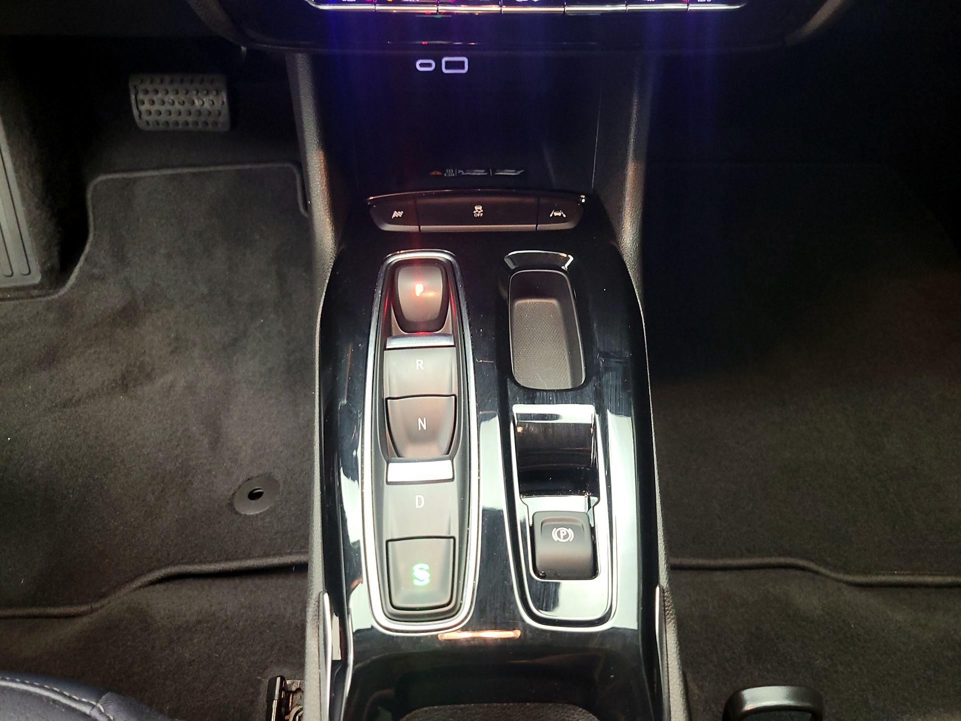 Thumbnail: 2023 Chevrolet Bolt EUV - 17