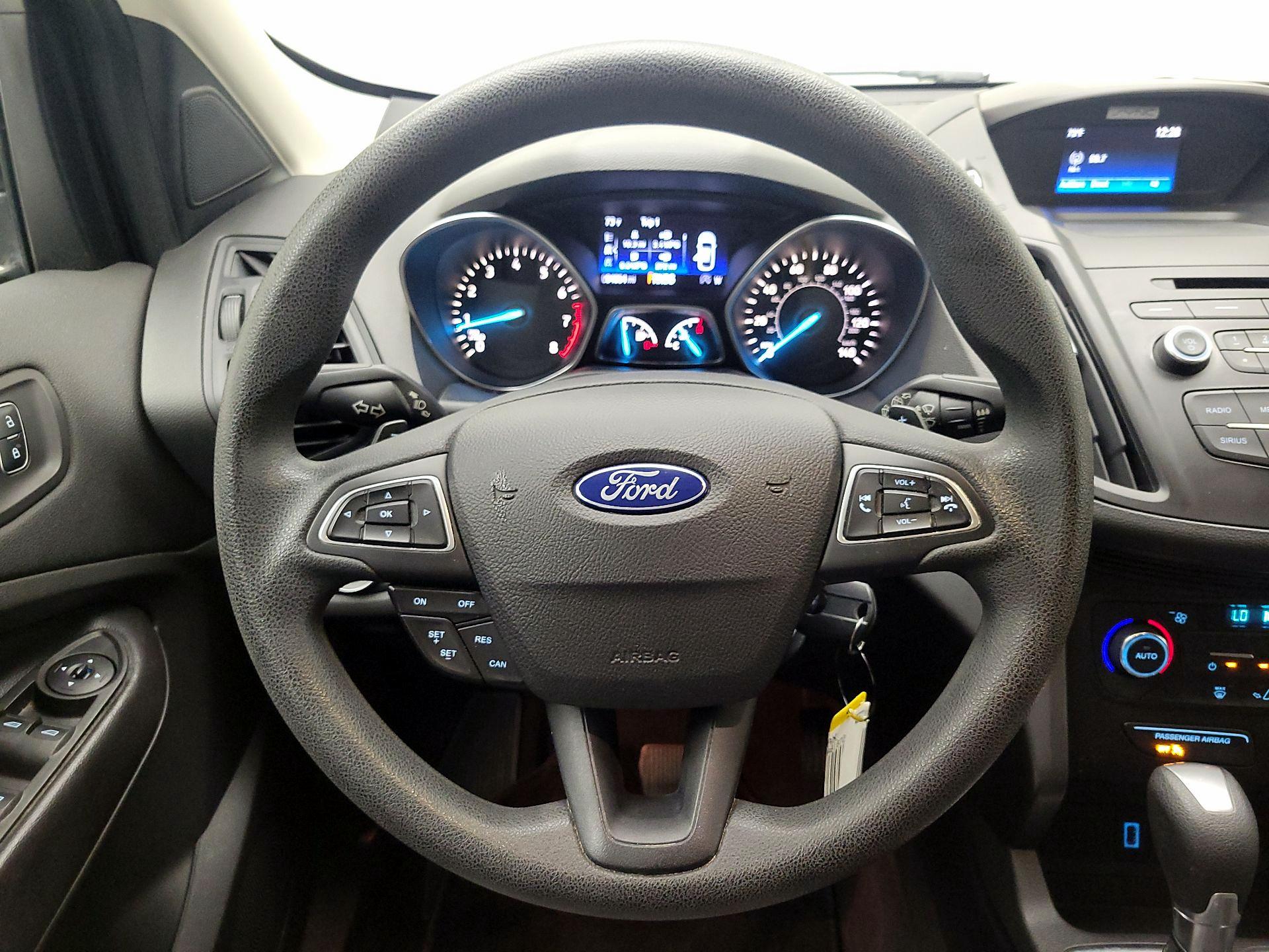 Thumbnail: 2017 Ford Escape - 10