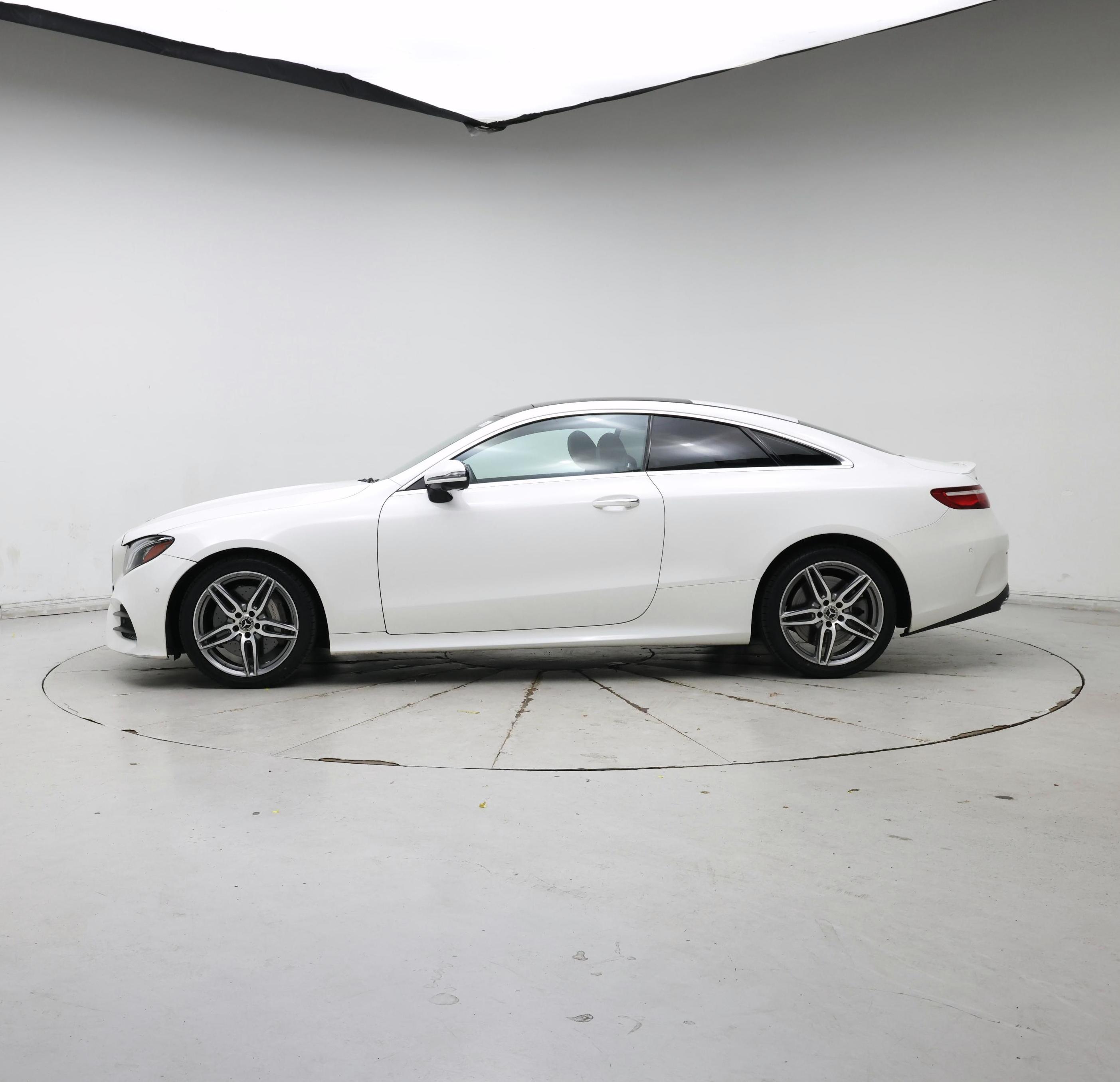 Thumbnail: 2020 Mercedes-Benz E-Class - 3
