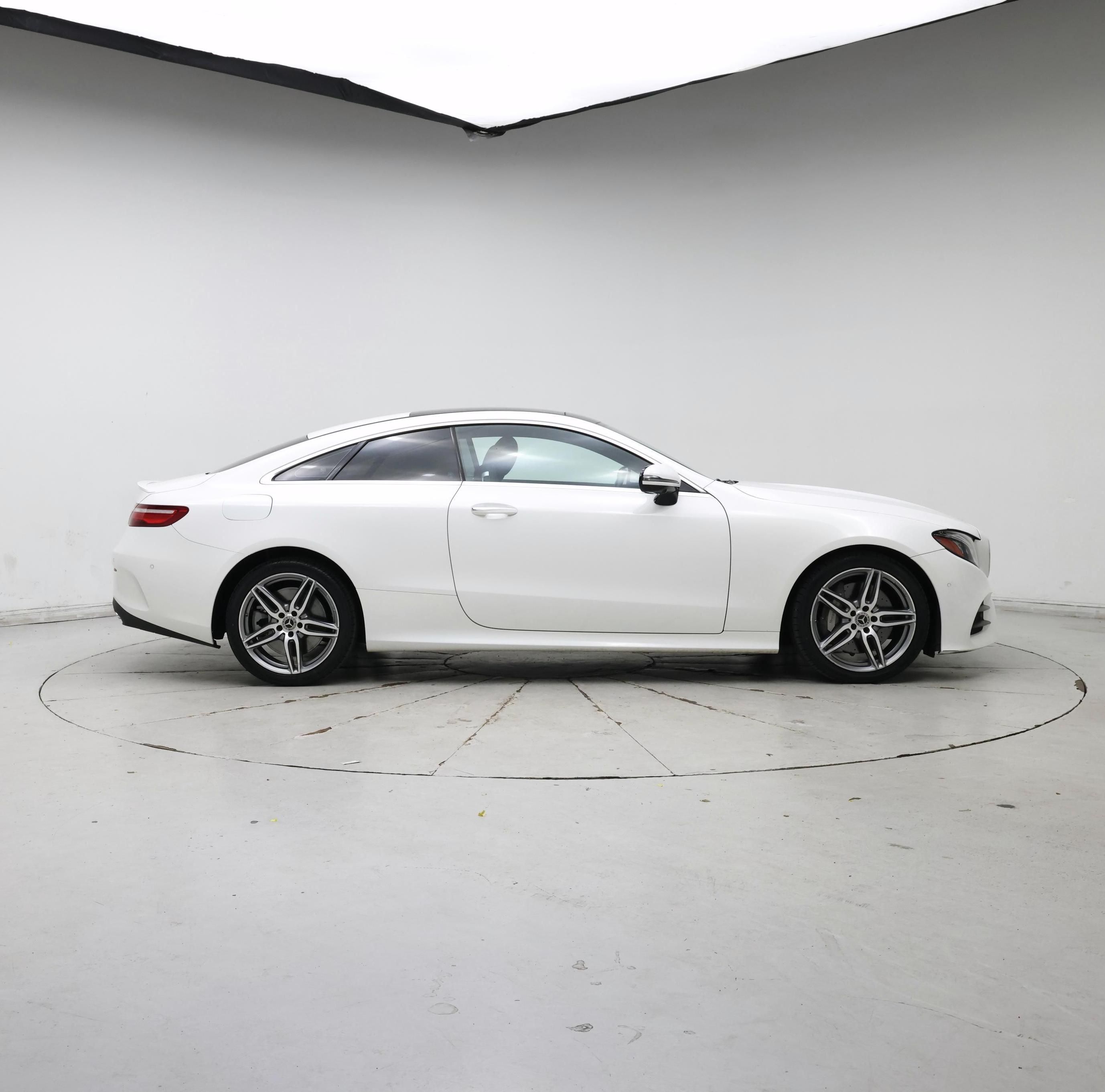 Thumbnail: 2020 Mercedes-Benz E-Class - 7