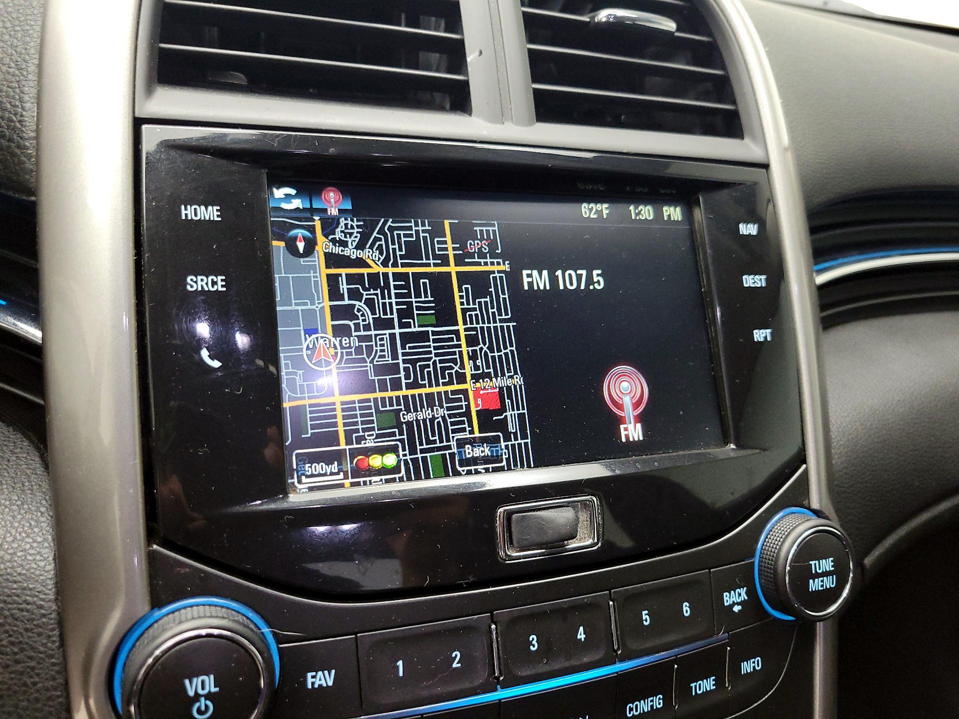 Thumbnail: 2015 Chevrolet Malibu - 14