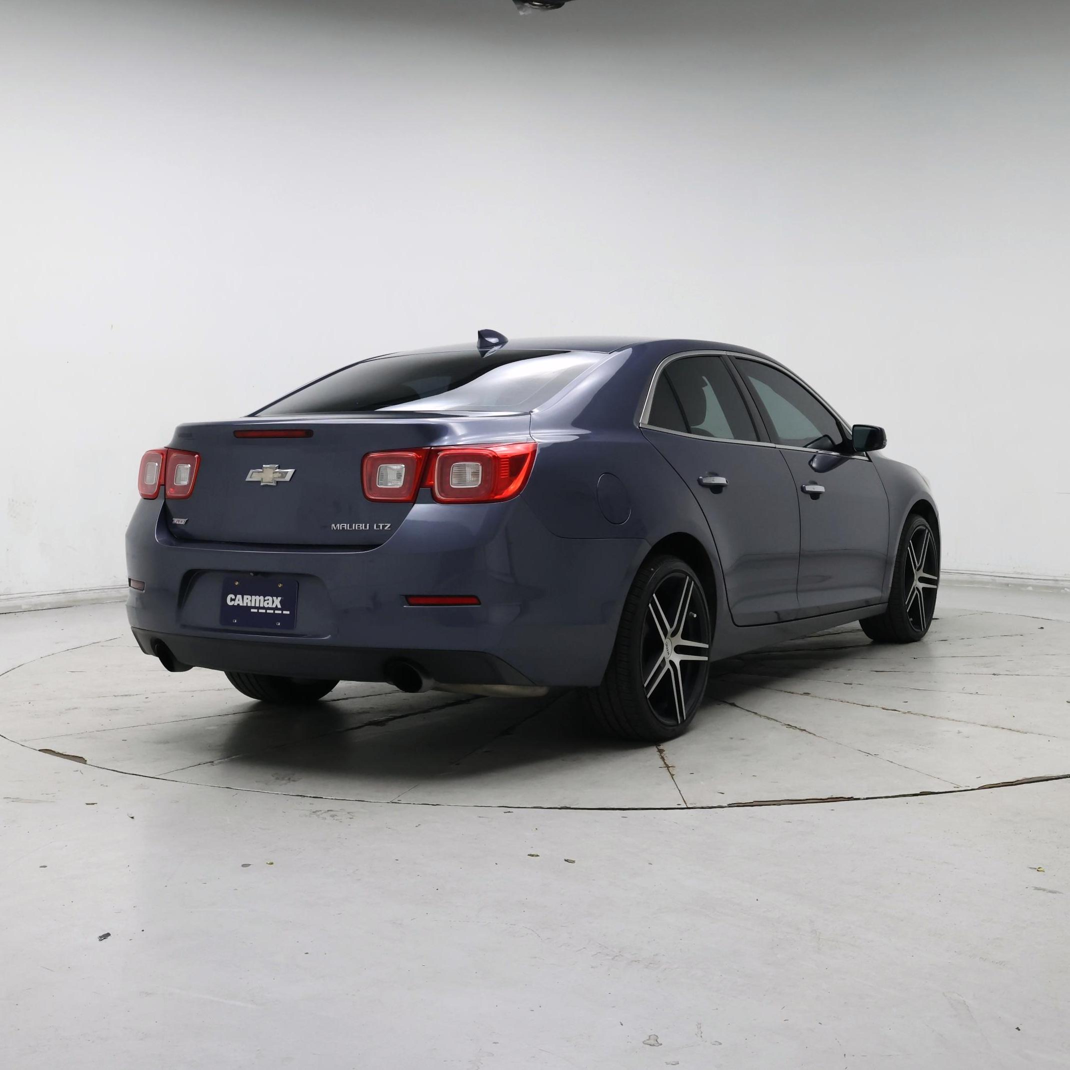 Thumbnail: 2015 Chevrolet Malibu - 8