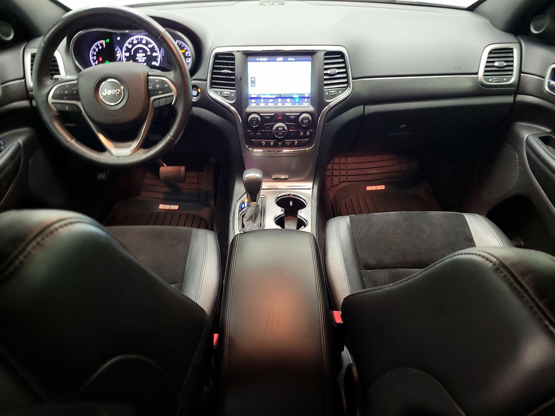 Thumbnail: 2018 Jeep Grand Cherokee - 9