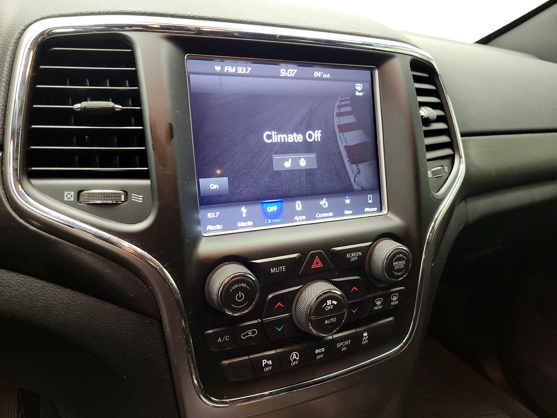 Thumbnail: 2018 Jeep Grand Cherokee - 17