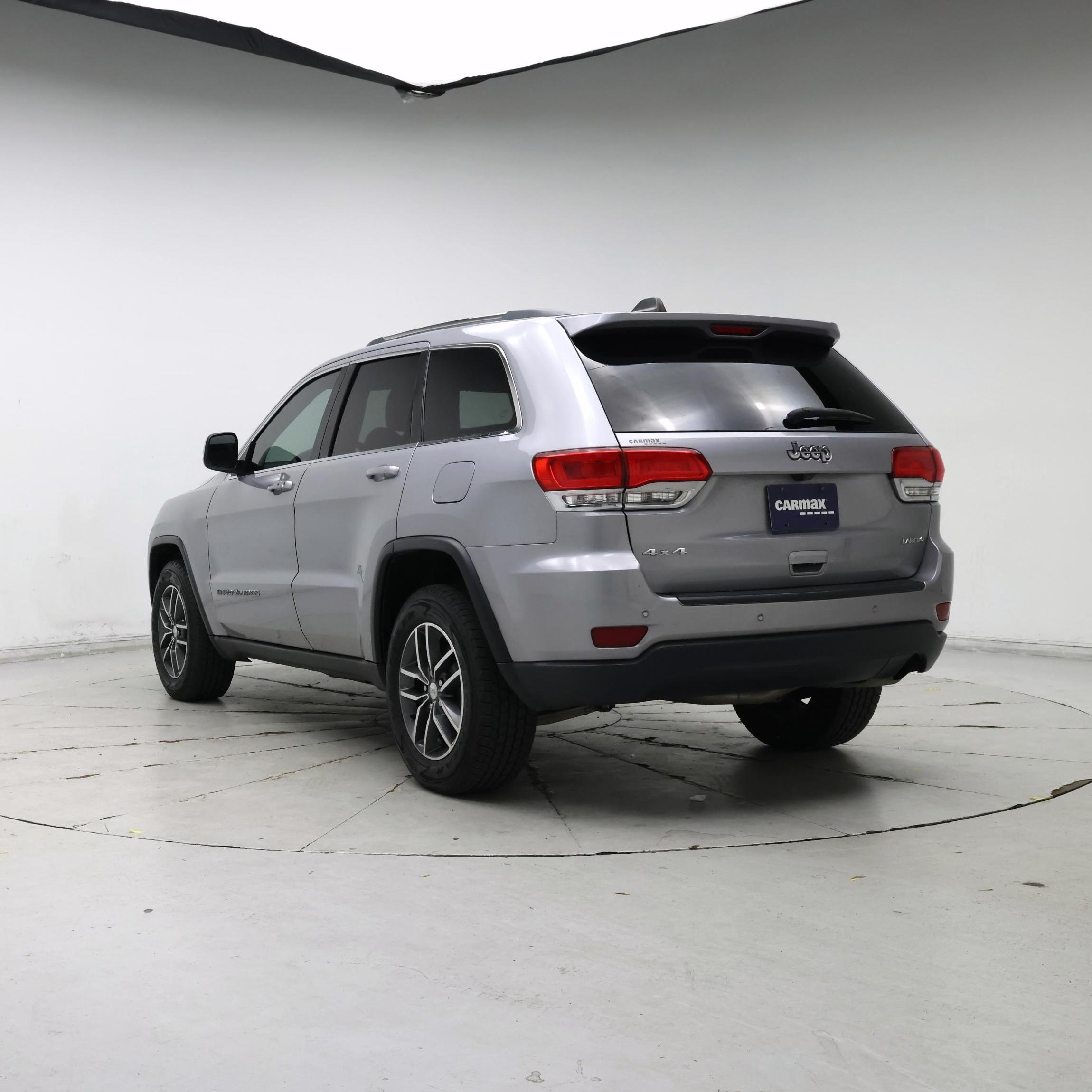 Thumbnail: 2018 Jeep Grand Cherokee - 2