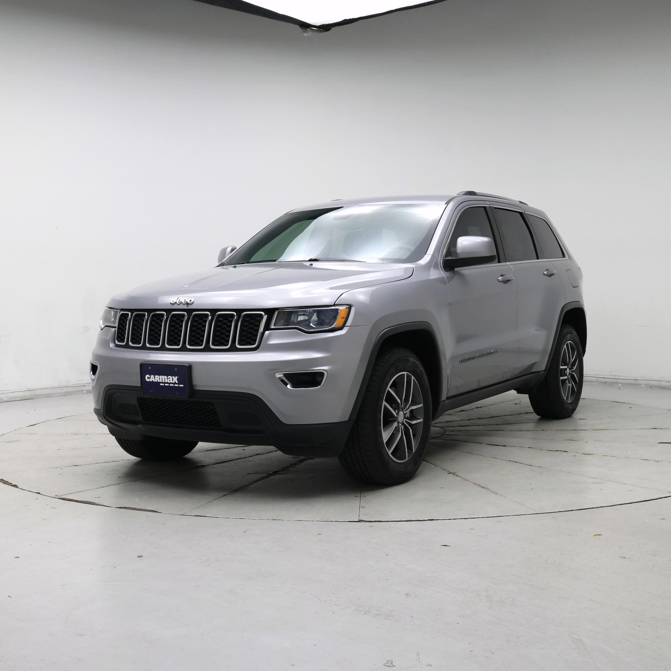 Thumbnail: 2018 Jeep Grand Cherokee - 4