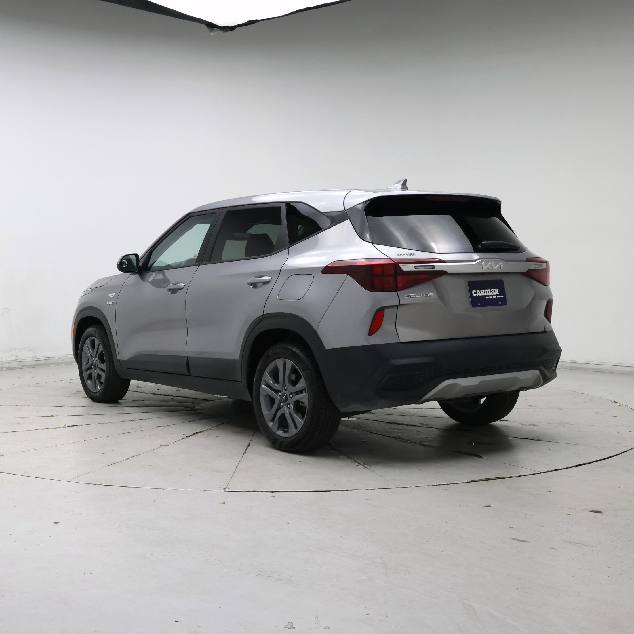 Thumbnail: 2022 Kia Seltos - 2