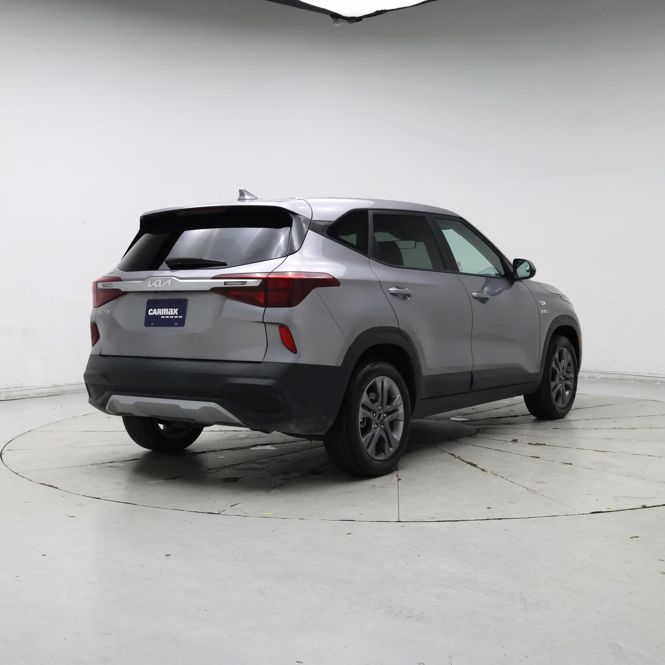 Thumbnail: 2022 Kia Seltos - 8
