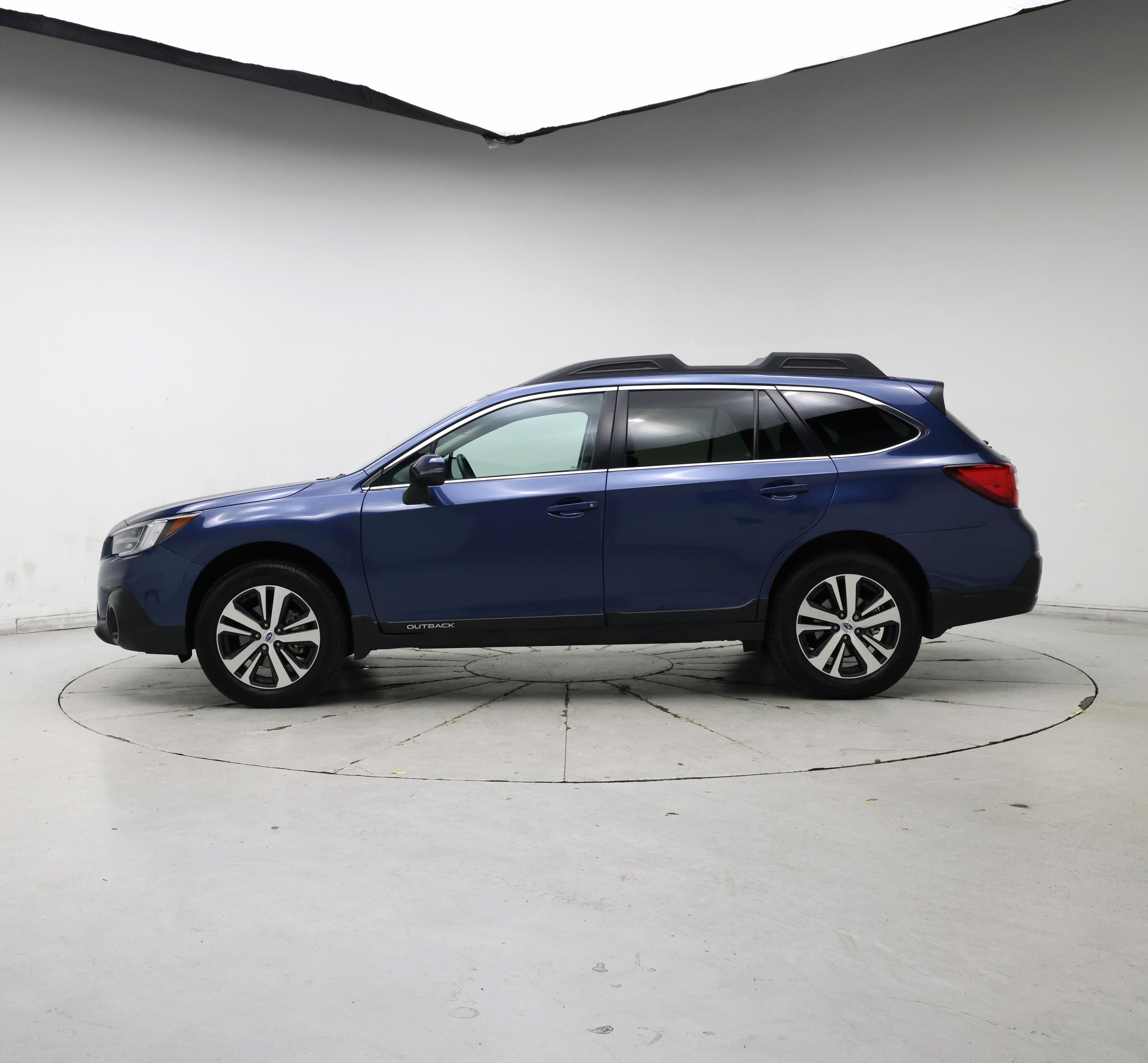Thumbnail: 2019 Subaru Outback - 3