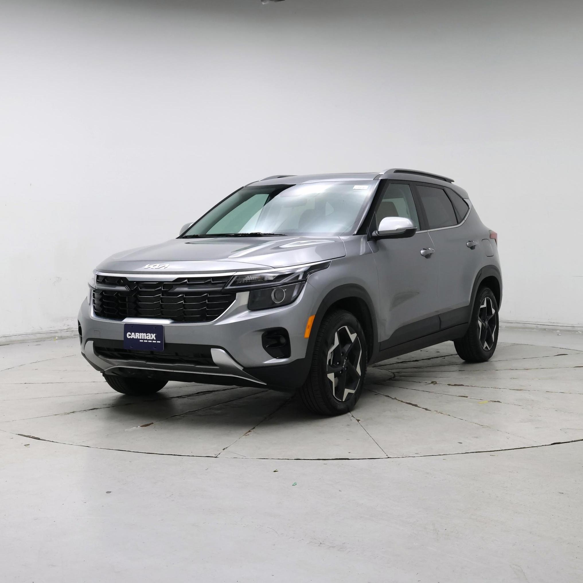 Thumbnail: 2024 Kia Seltos - 4