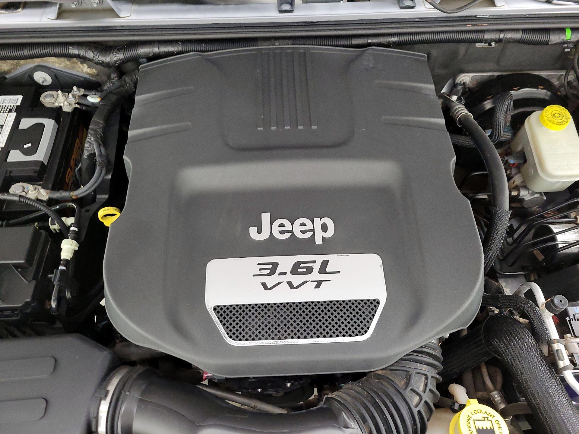 Thumbnail: 2013 Jeep Wrangler - 19