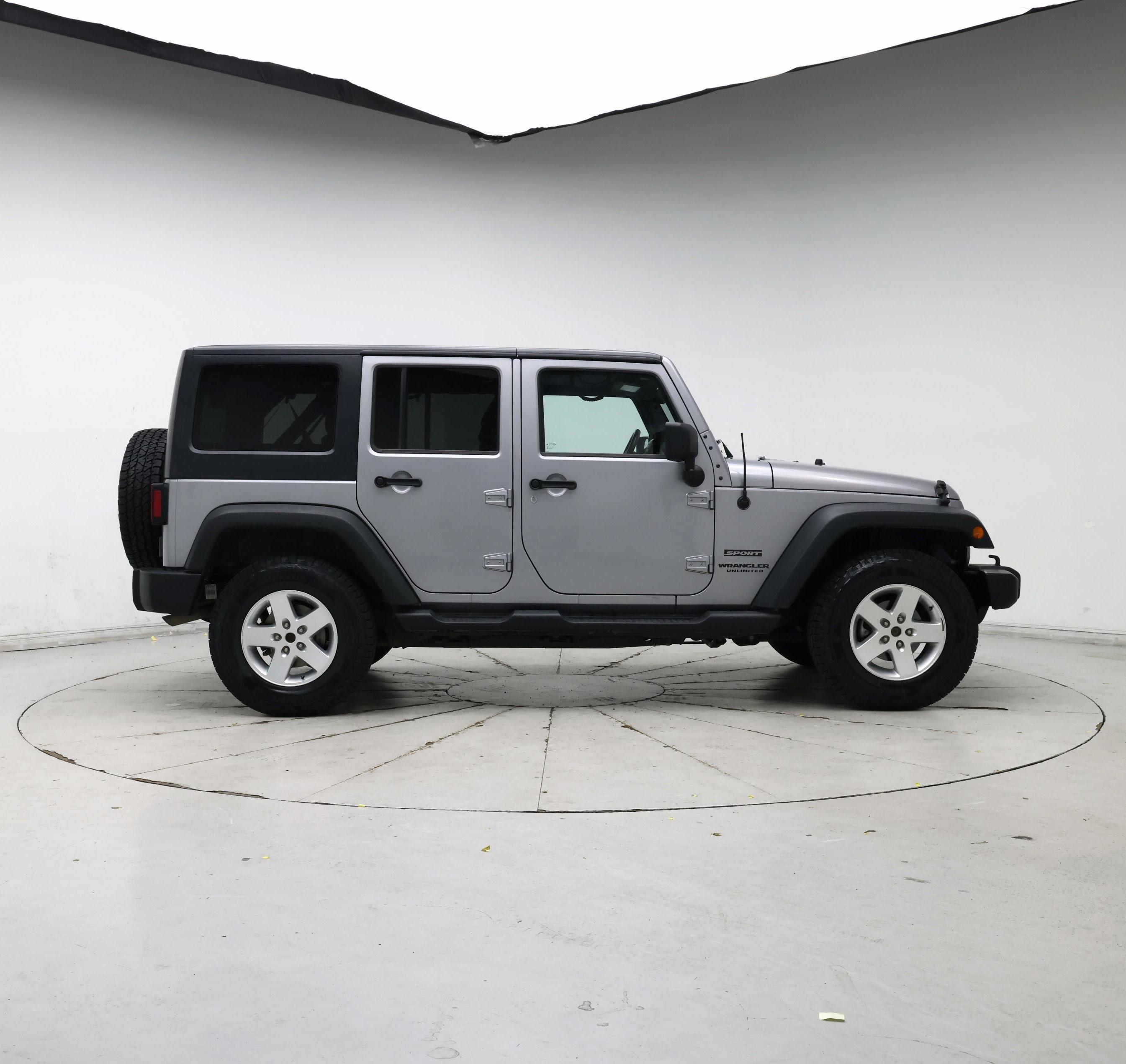 Thumbnail: 2013 Jeep Wrangler - 7