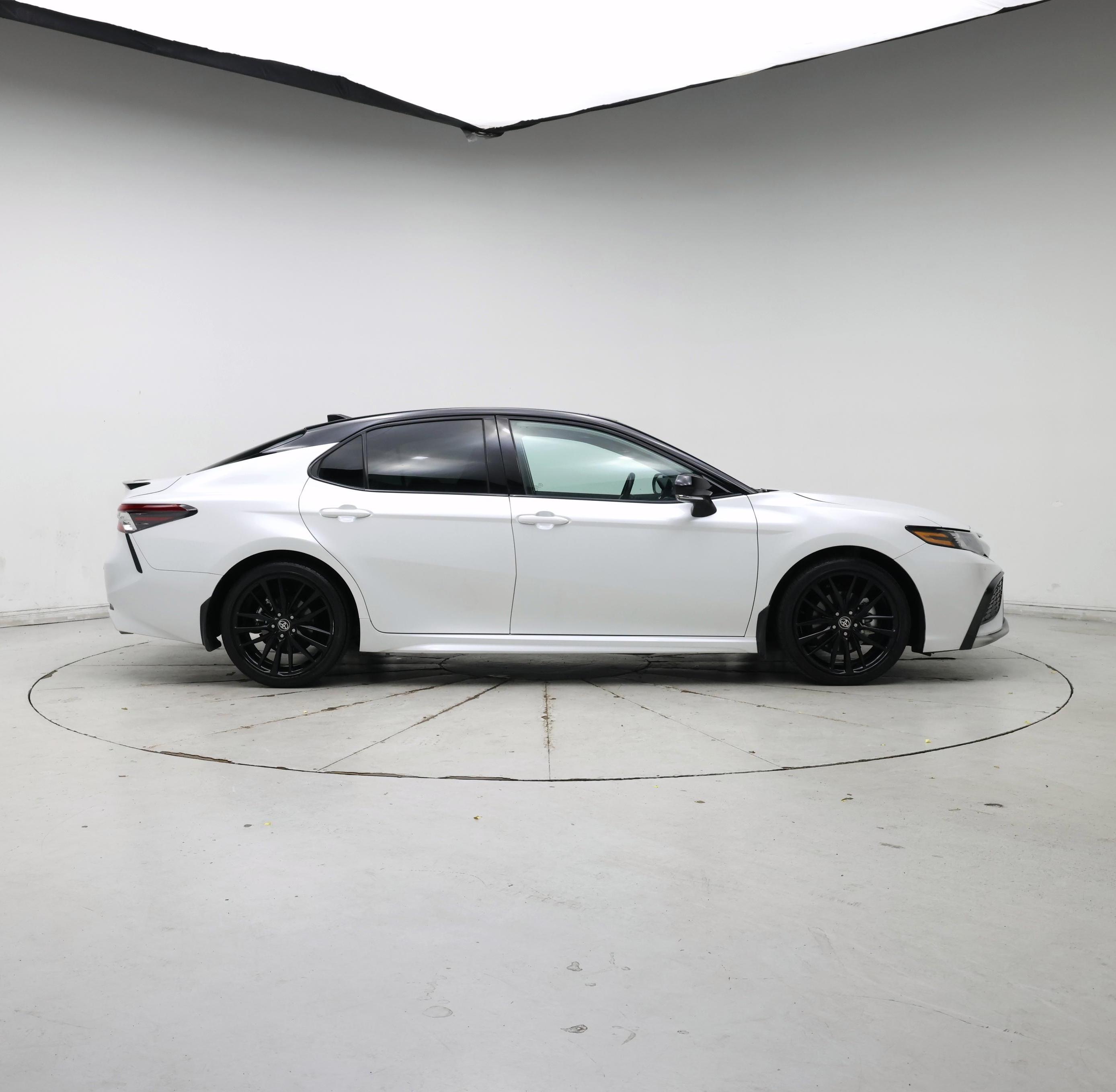 Thumbnail: 2023 Toyota Camry - 7