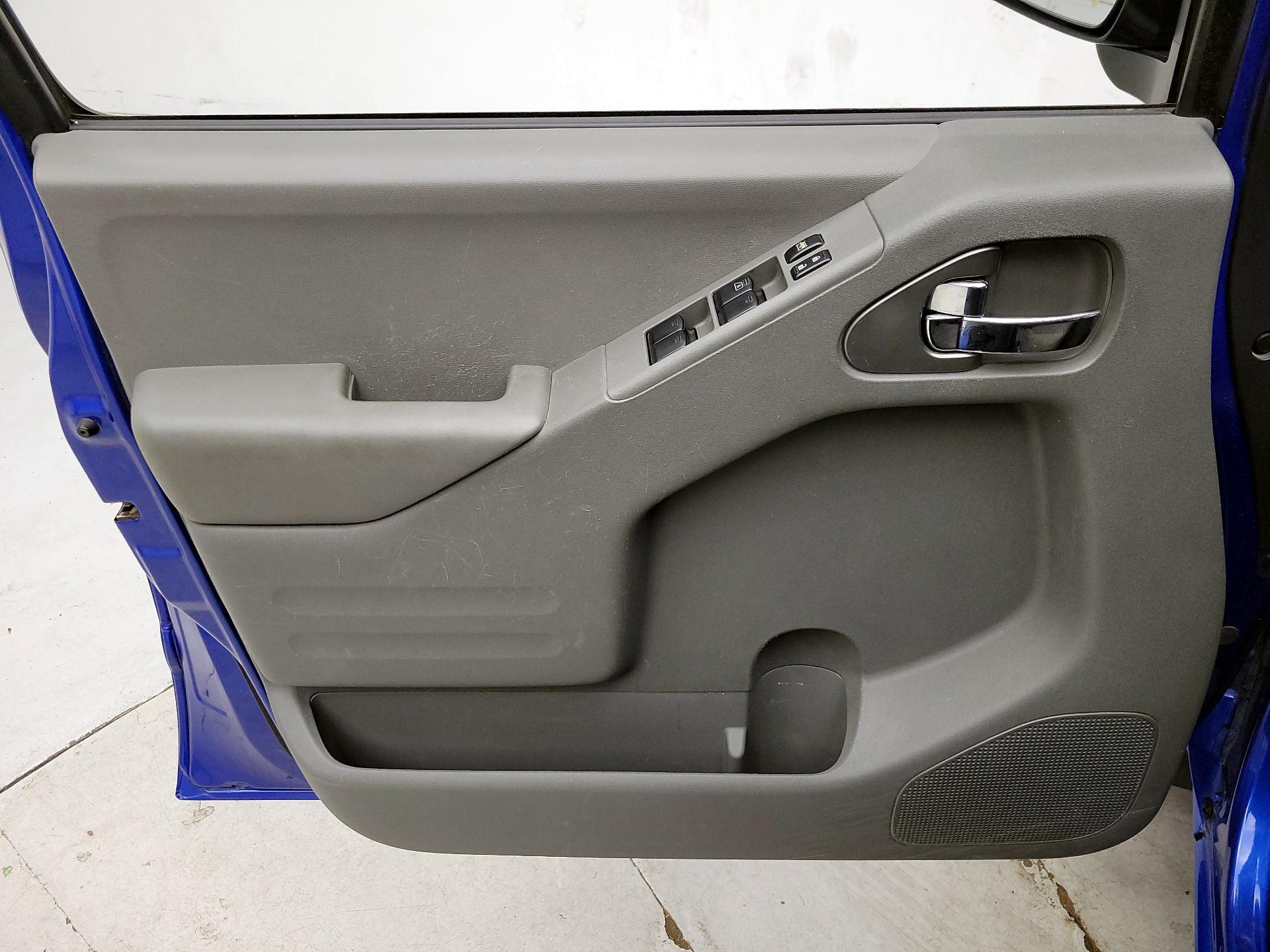 Thumbnail: 2015 Nissan Frontier - 12