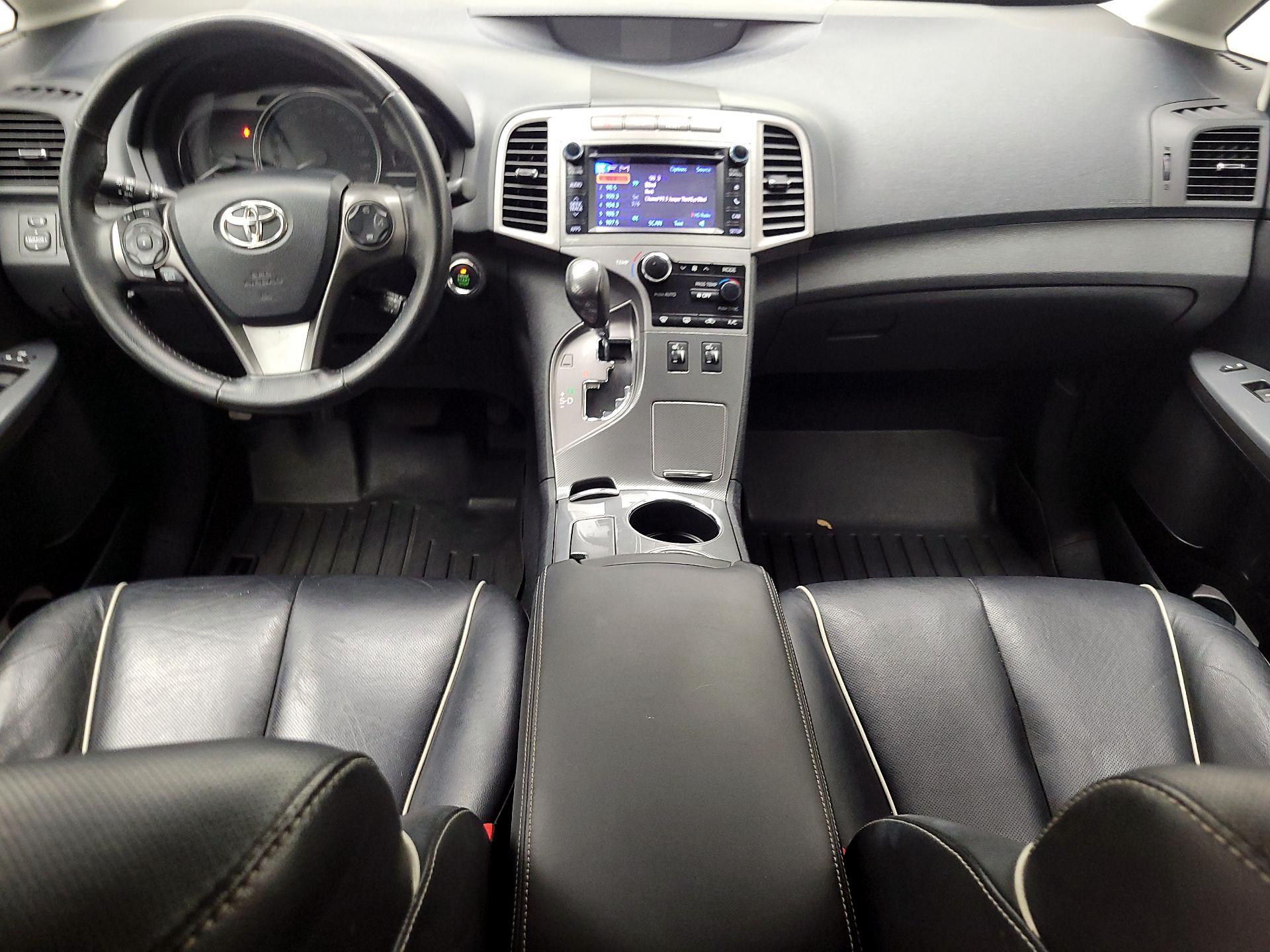 Thumbnail: 2013 Toyota Venza - 9