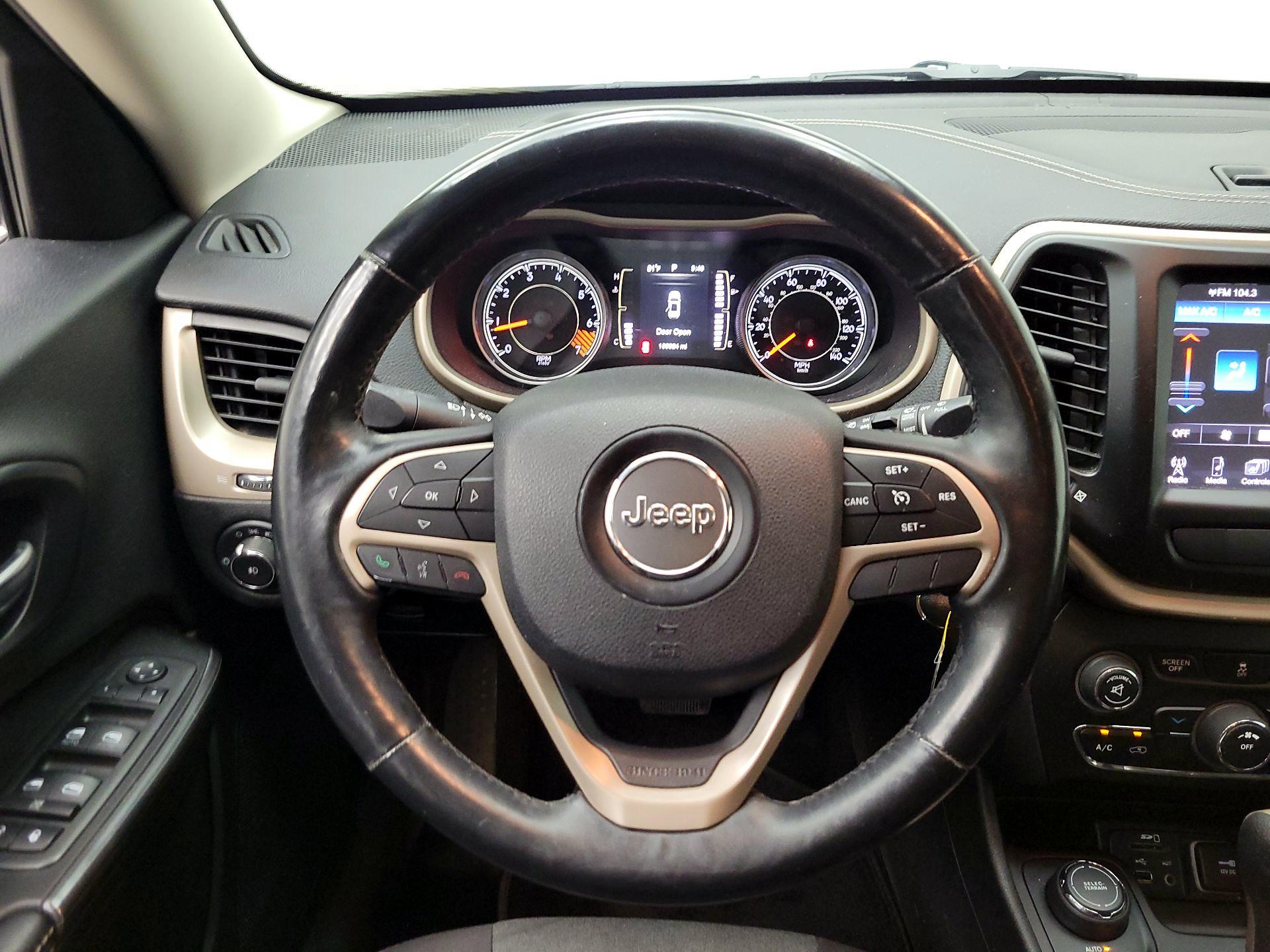 Thumbnail: 2014 Jeep Cherokee - 10