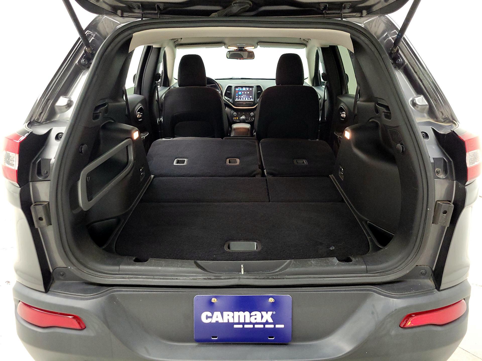 Thumbnail: 2014 Jeep Cherokee - 20