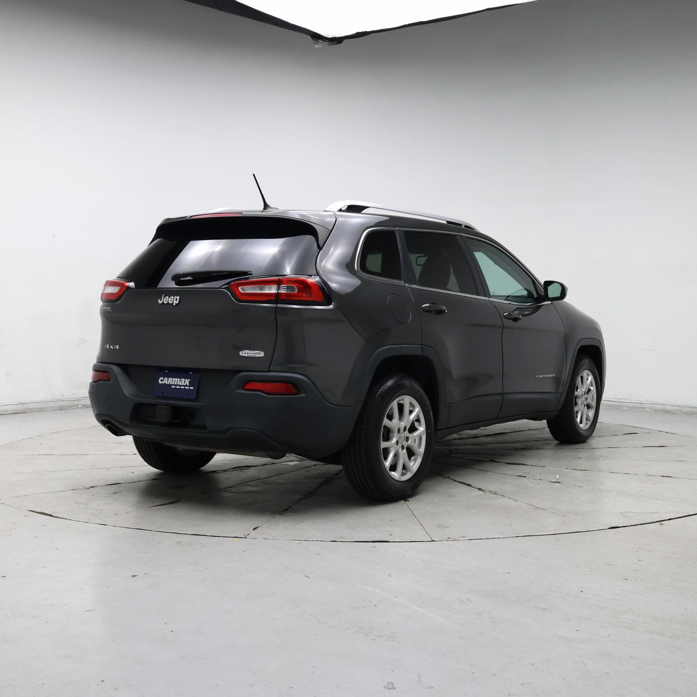 Thumbnail: 2014 Jeep Cherokee - 8