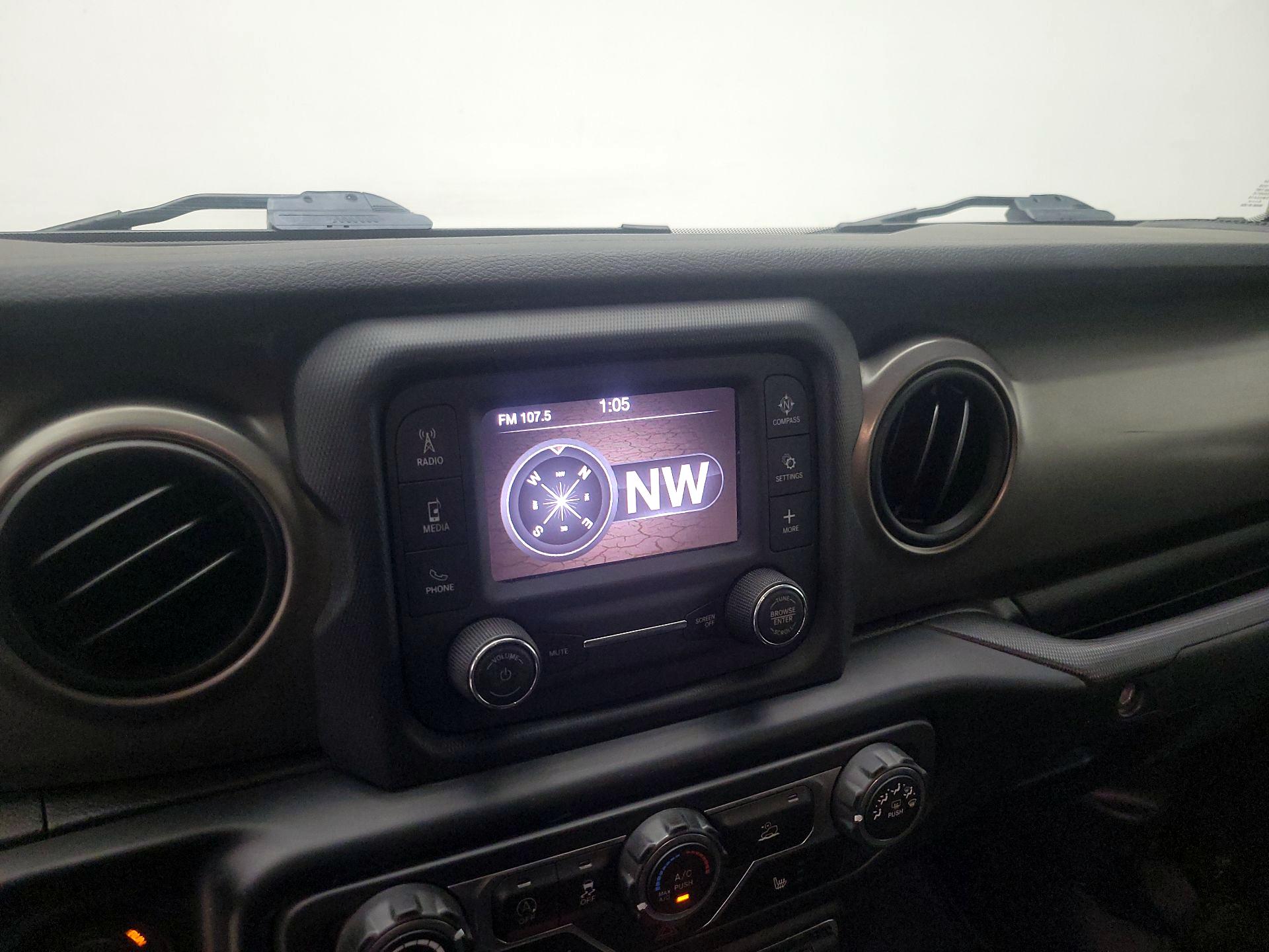 Thumbnail: 2020 Jeep Gladiator - 14