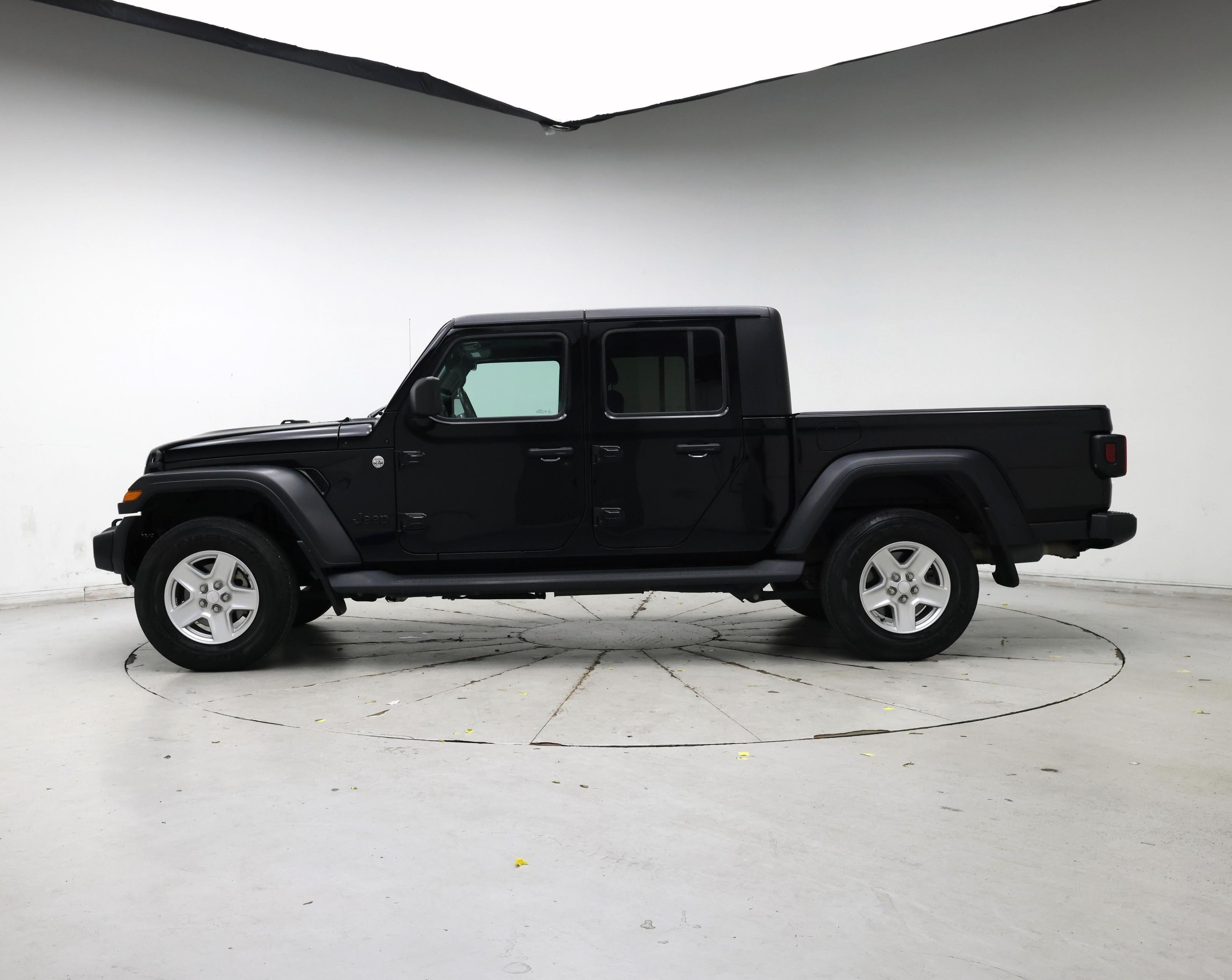 Thumbnail: 2020 Jeep Gladiator - 3