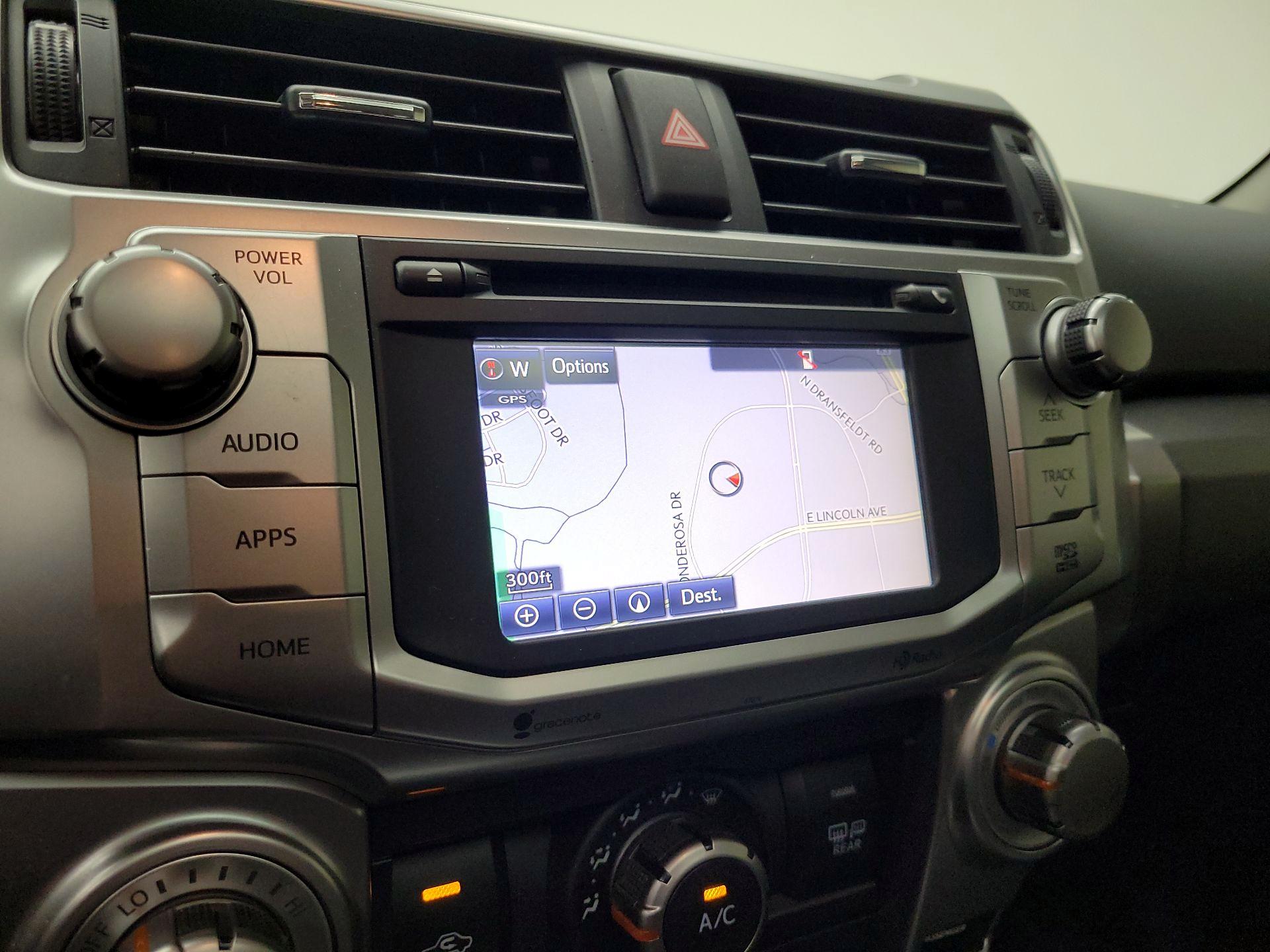 Thumbnail: 2015 Toyota 4Runner - 14