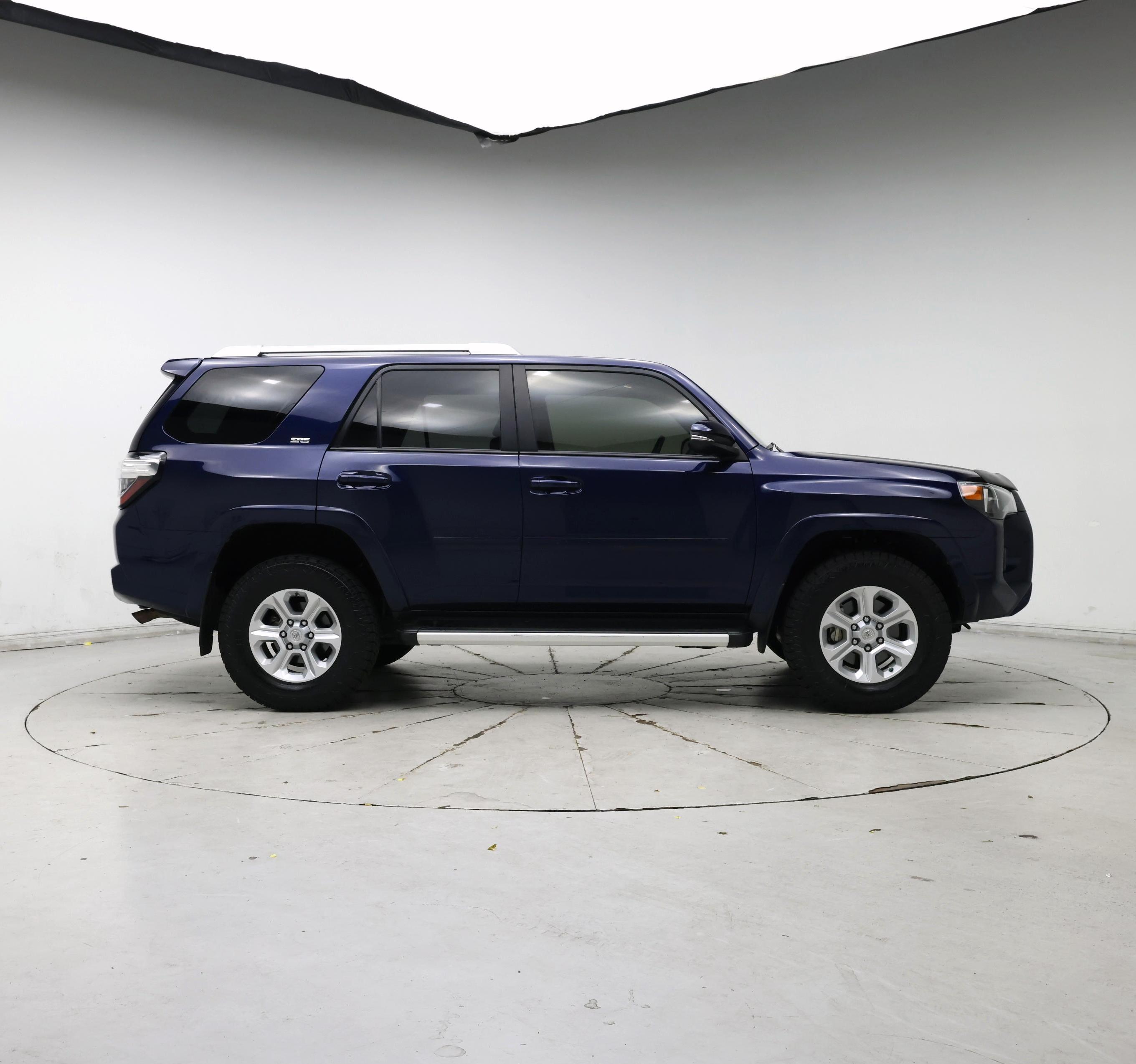 Thumbnail: 2015 Toyota 4Runner - 7