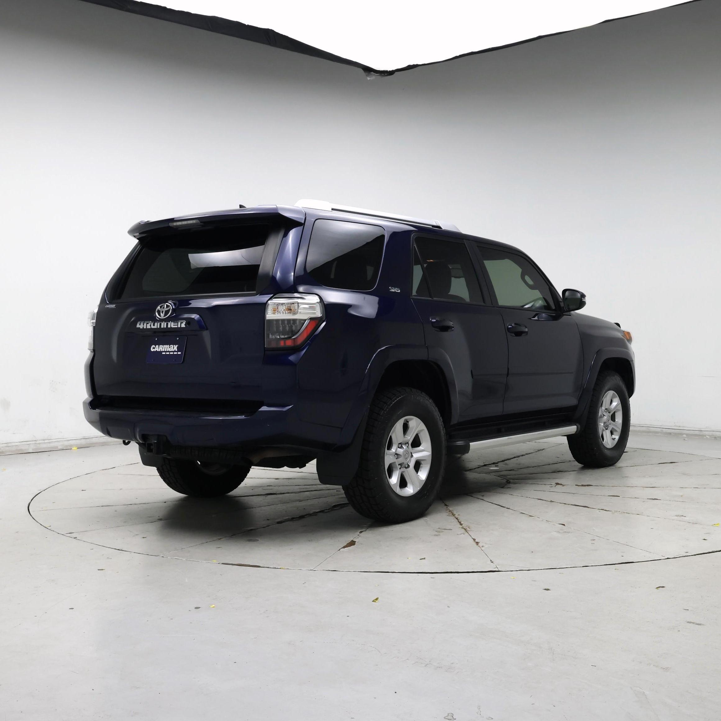 Thumbnail: 2015 Toyota 4Runner - 8