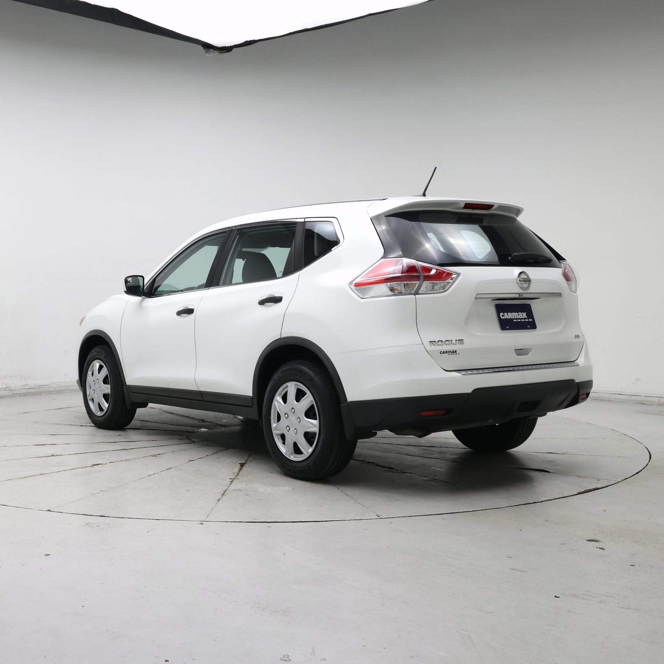 Thumbnail: 2016 Nissan Rogue - 2