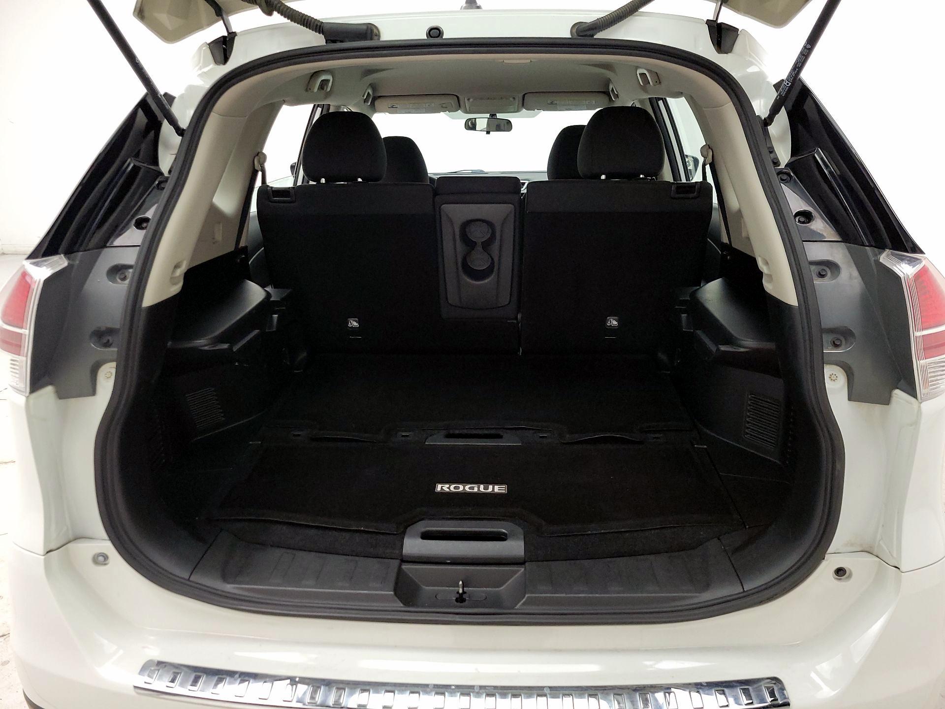Thumbnail: 2016 Nissan Rogue - 20