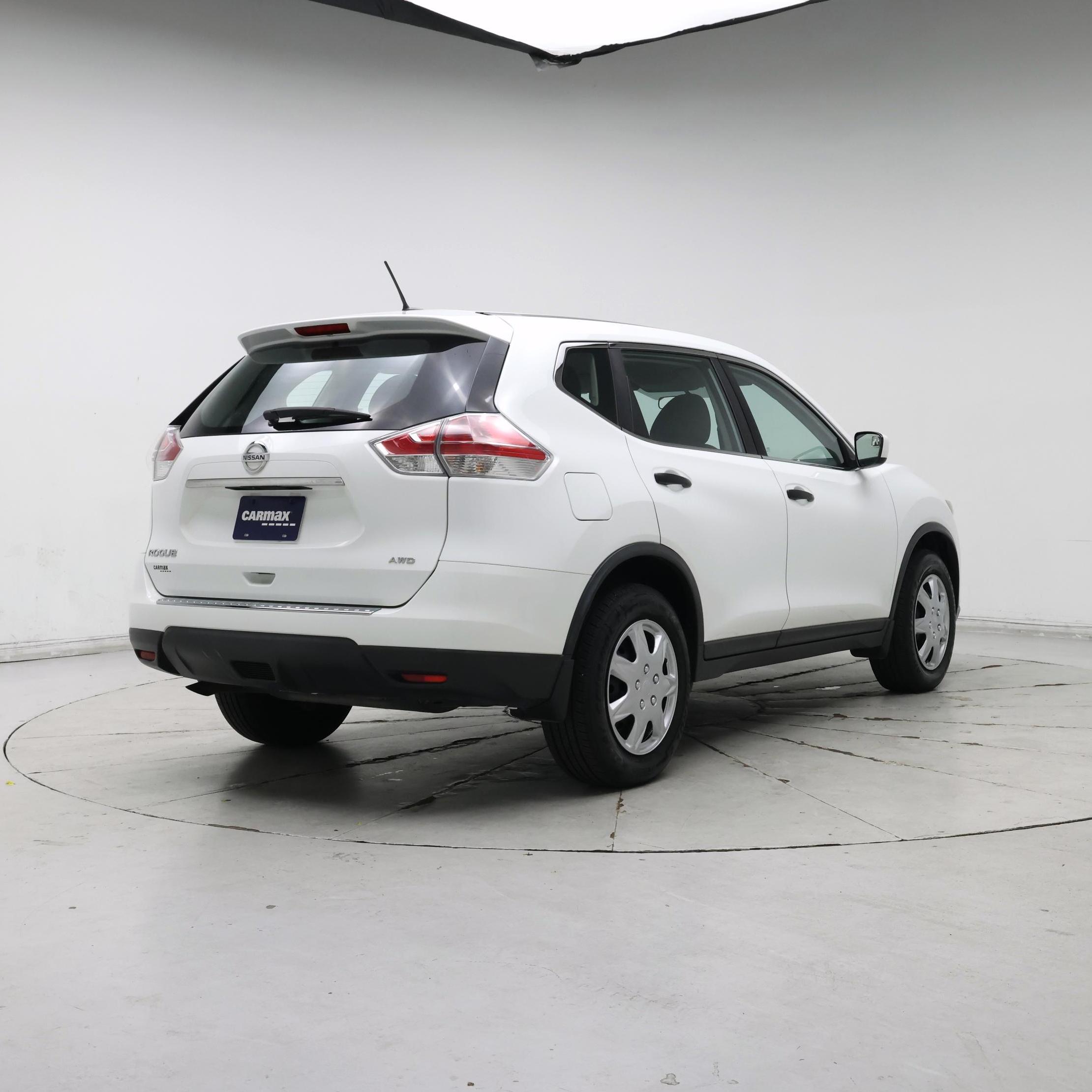 Thumbnail: 2016 Nissan Rogue - 8