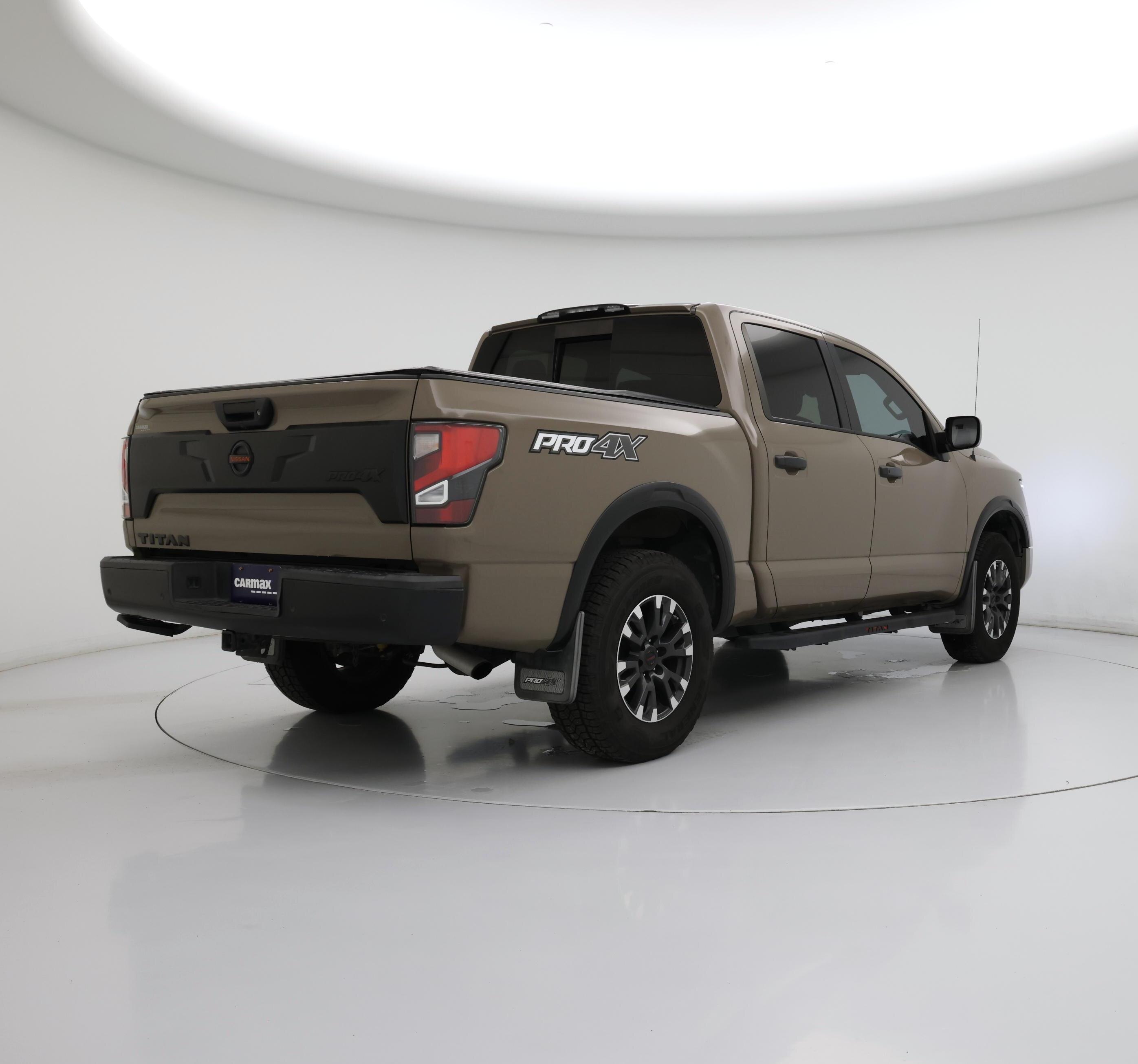 Thumbnail: 2021 Nissan Titan - 8