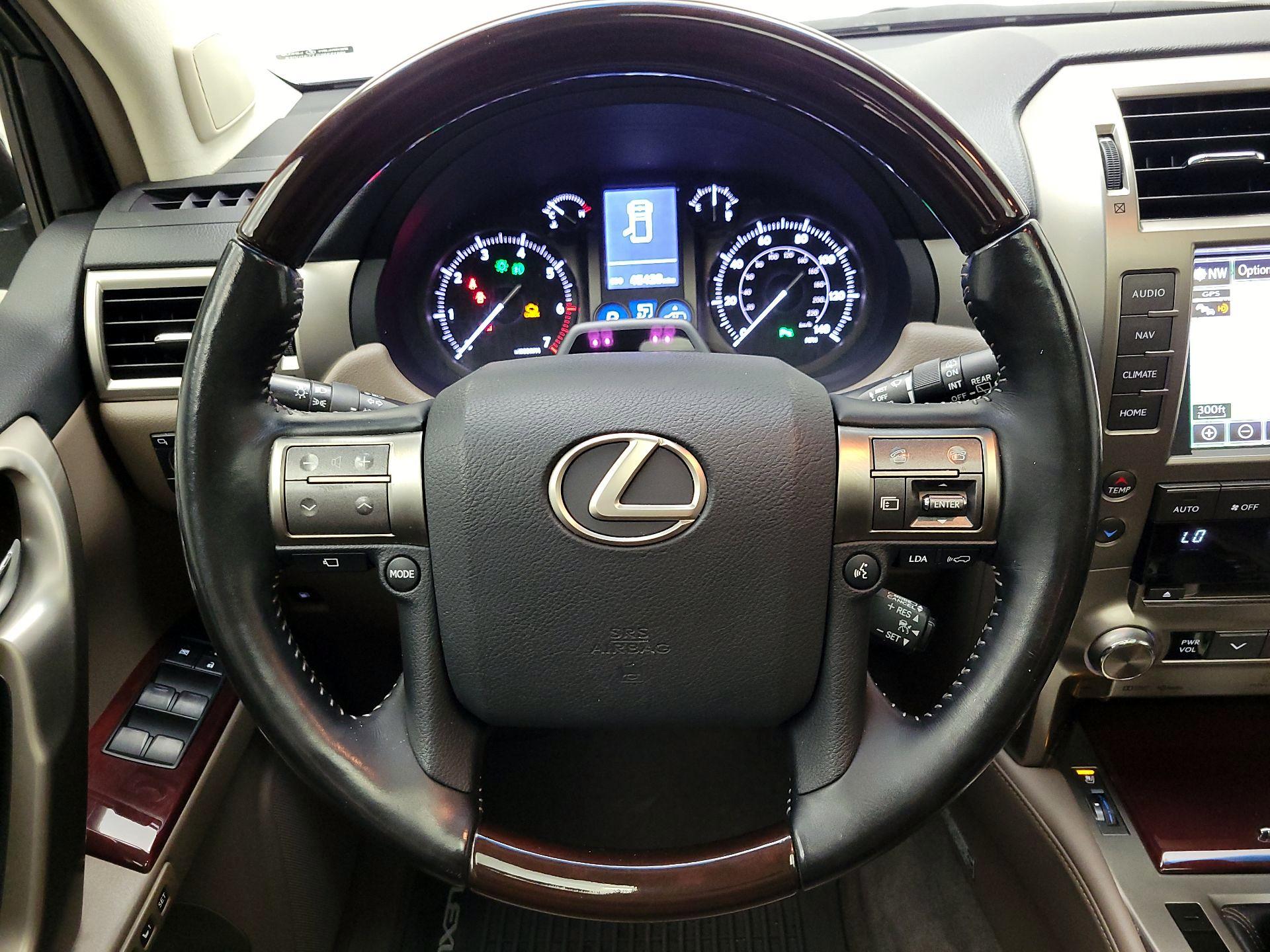 Thumbnail: 2019 Lexus GX - 10