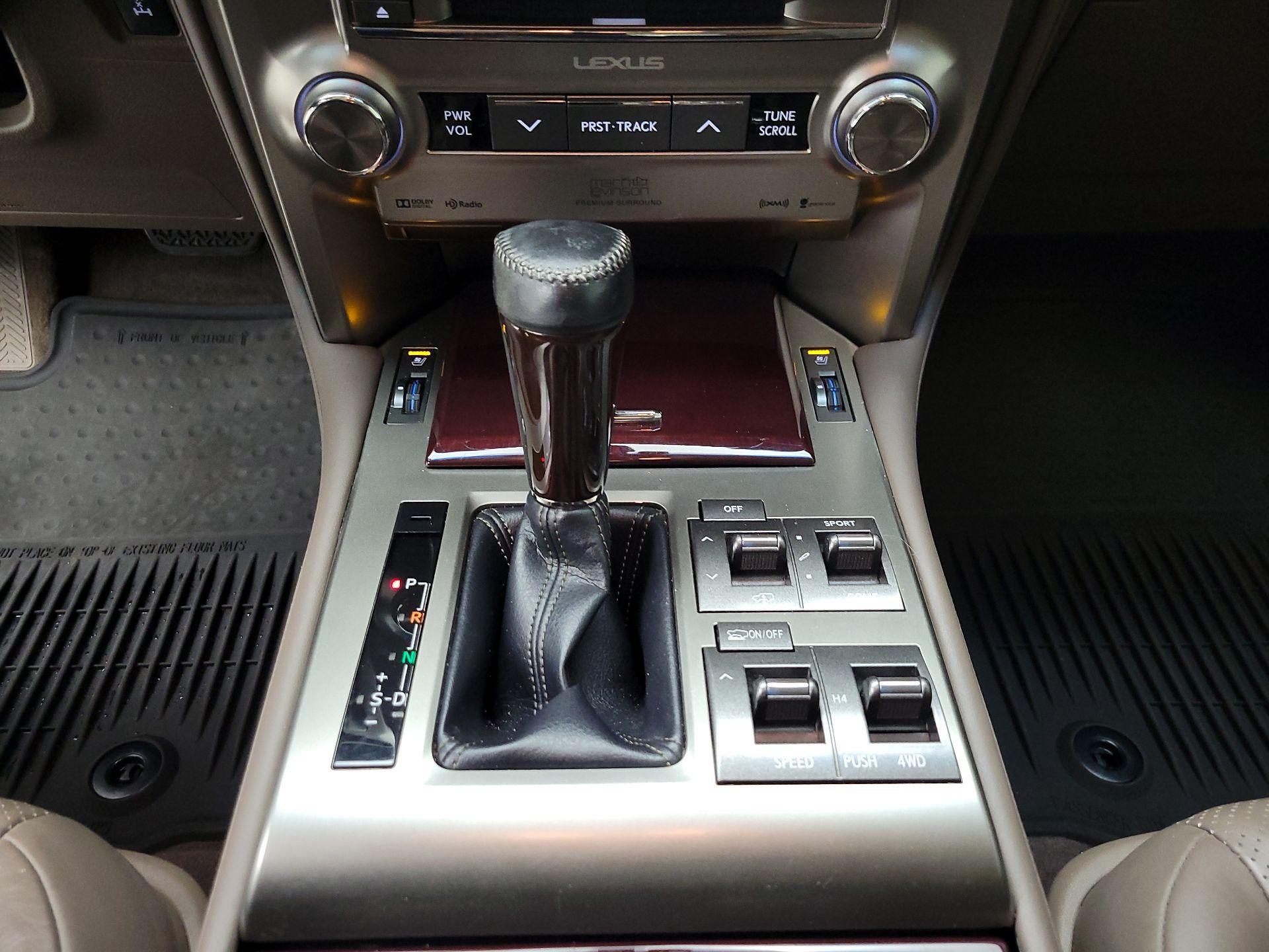 Thumbnail: 2019 Lexus GX - 18