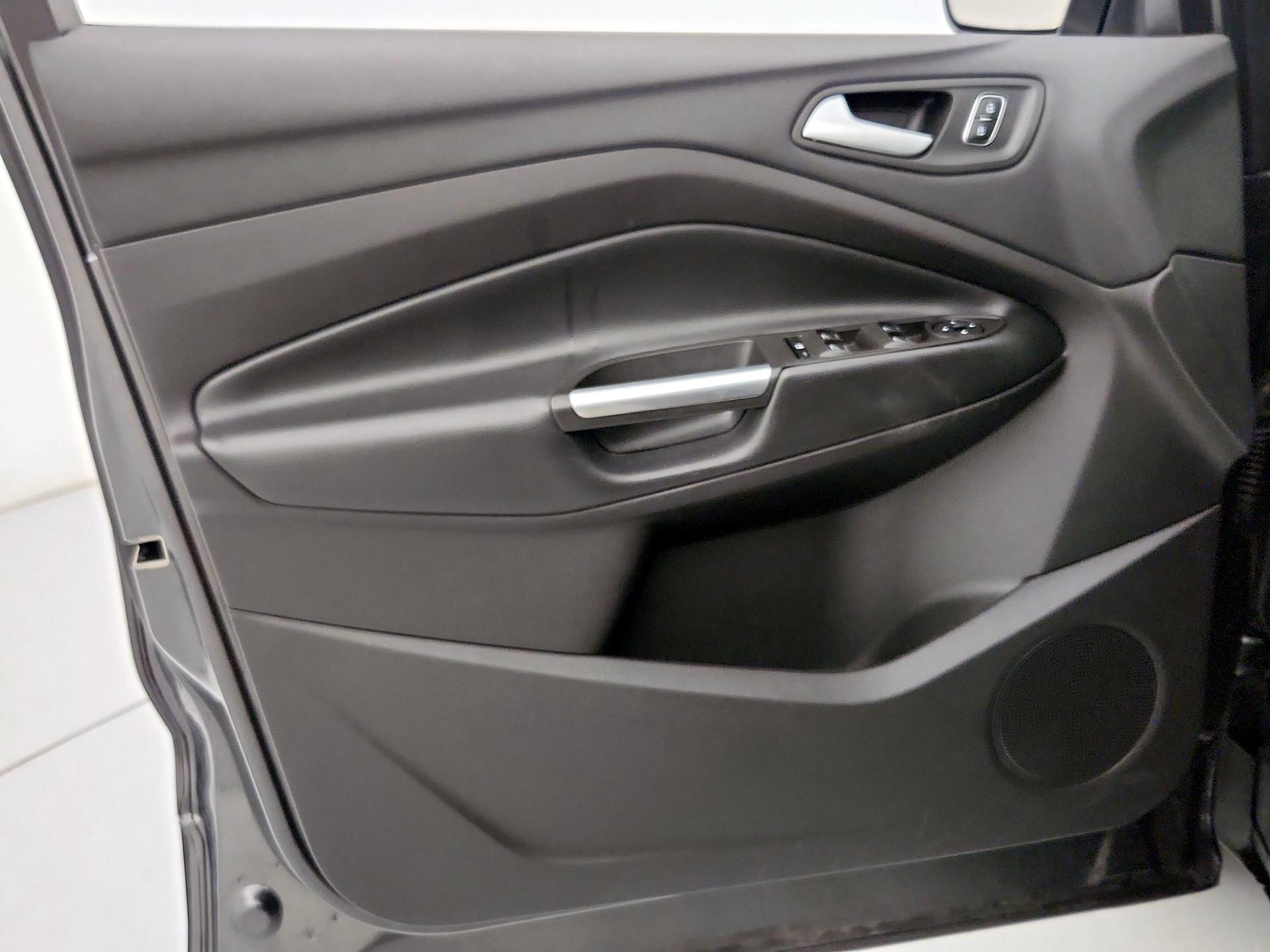 Thumbnail: 2019 Ford Escape - 12