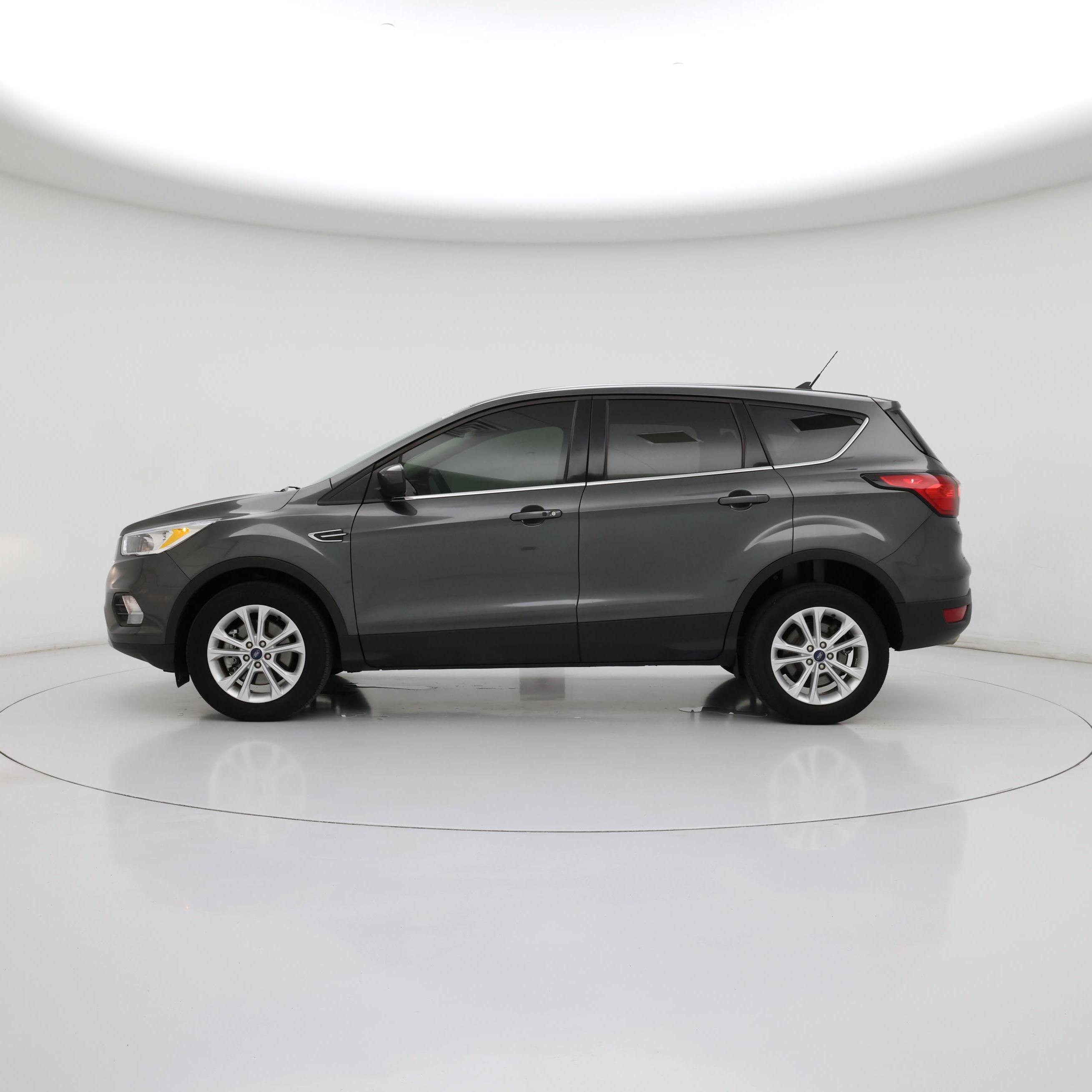 Thumbnail: 2019 Ford Escape - 3