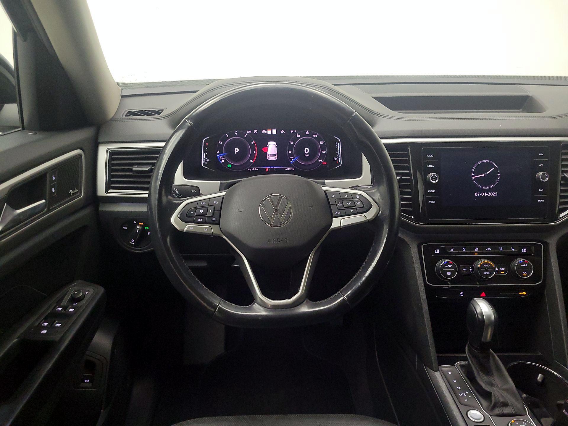 Thumbnail: 2021 Volkswagen Atlas - 10