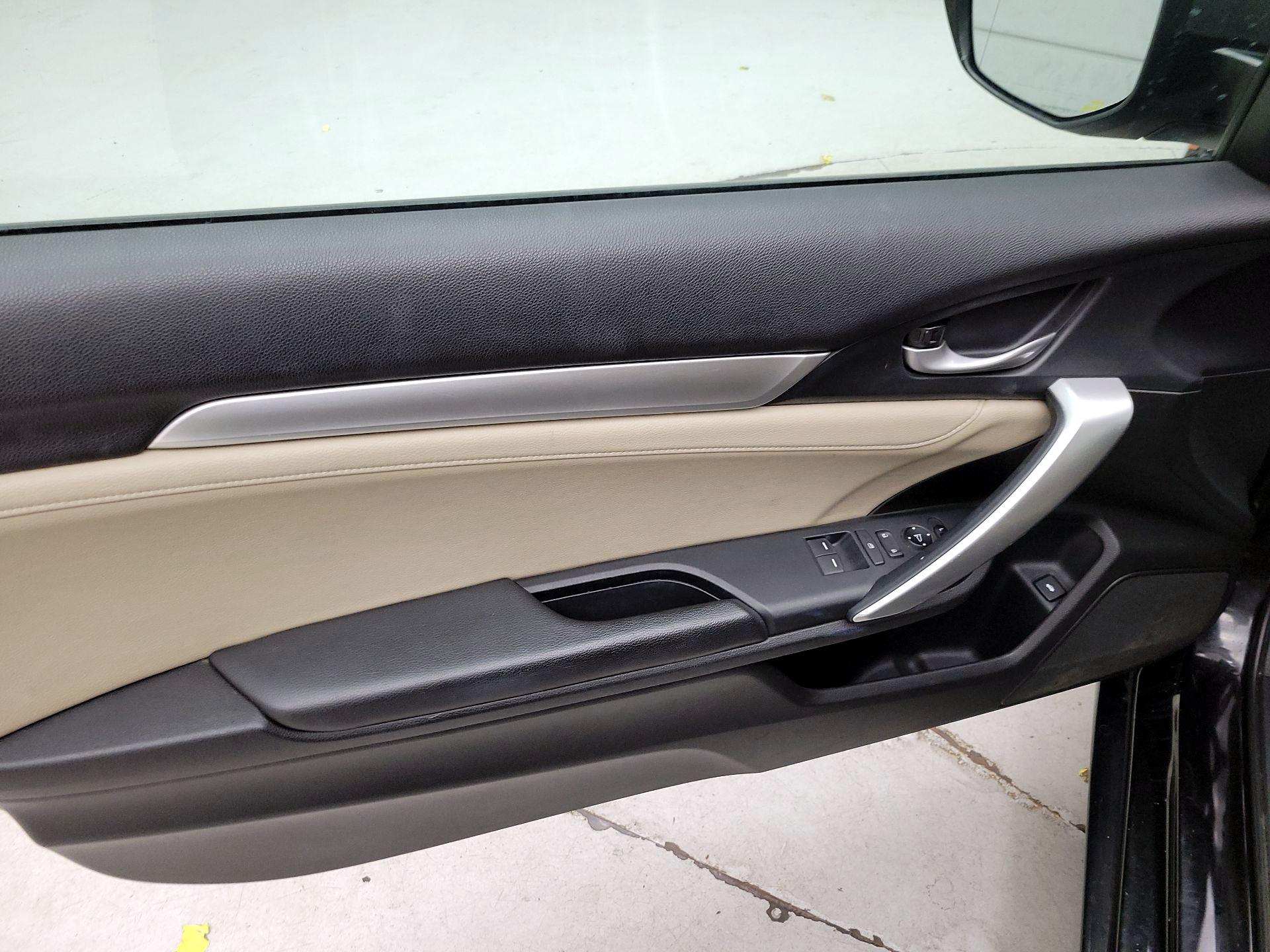 Thumbnail: 2016 Honda Civic - 12