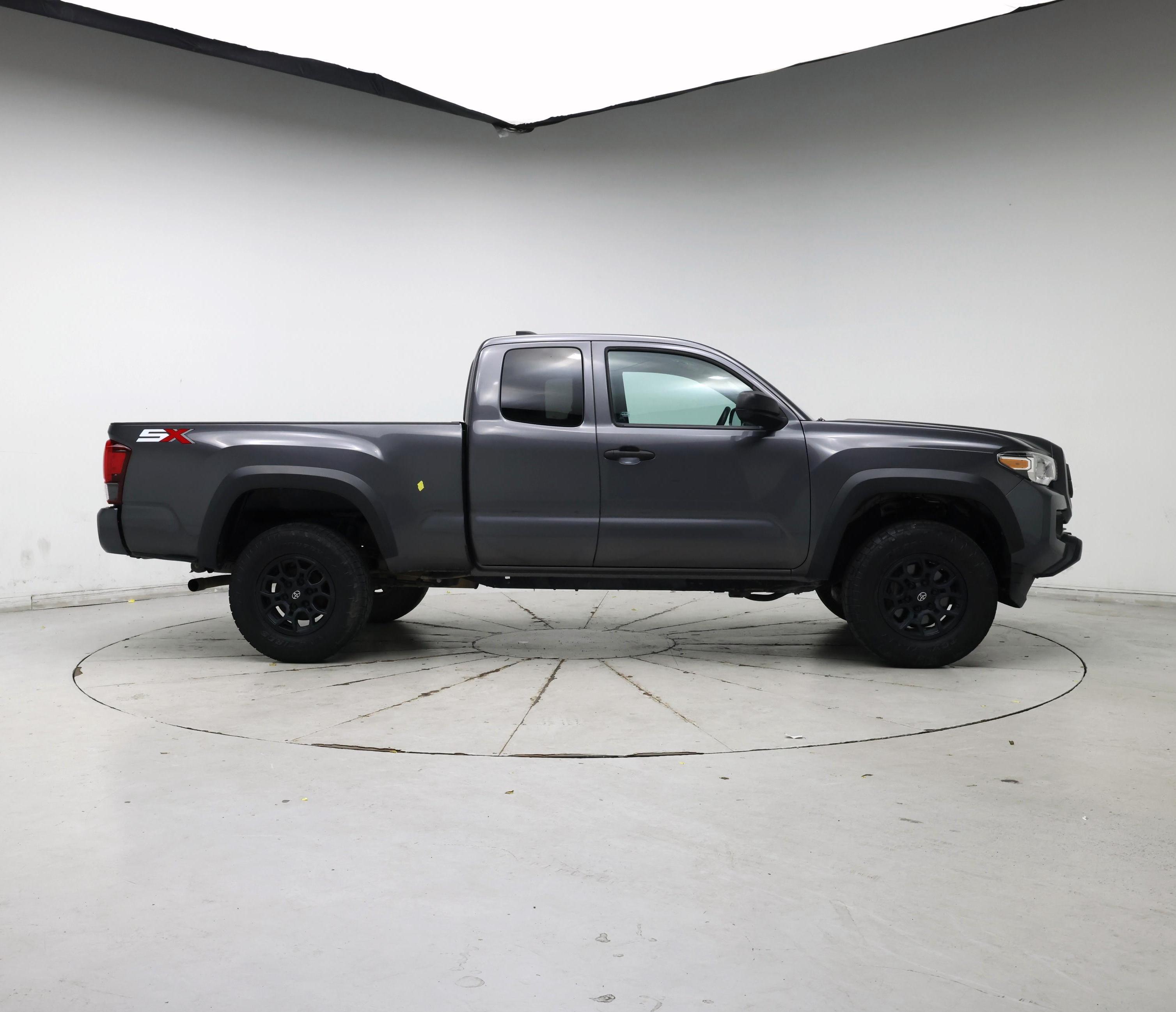 Thumbnail: 2020 Toyota Tacoma - 7