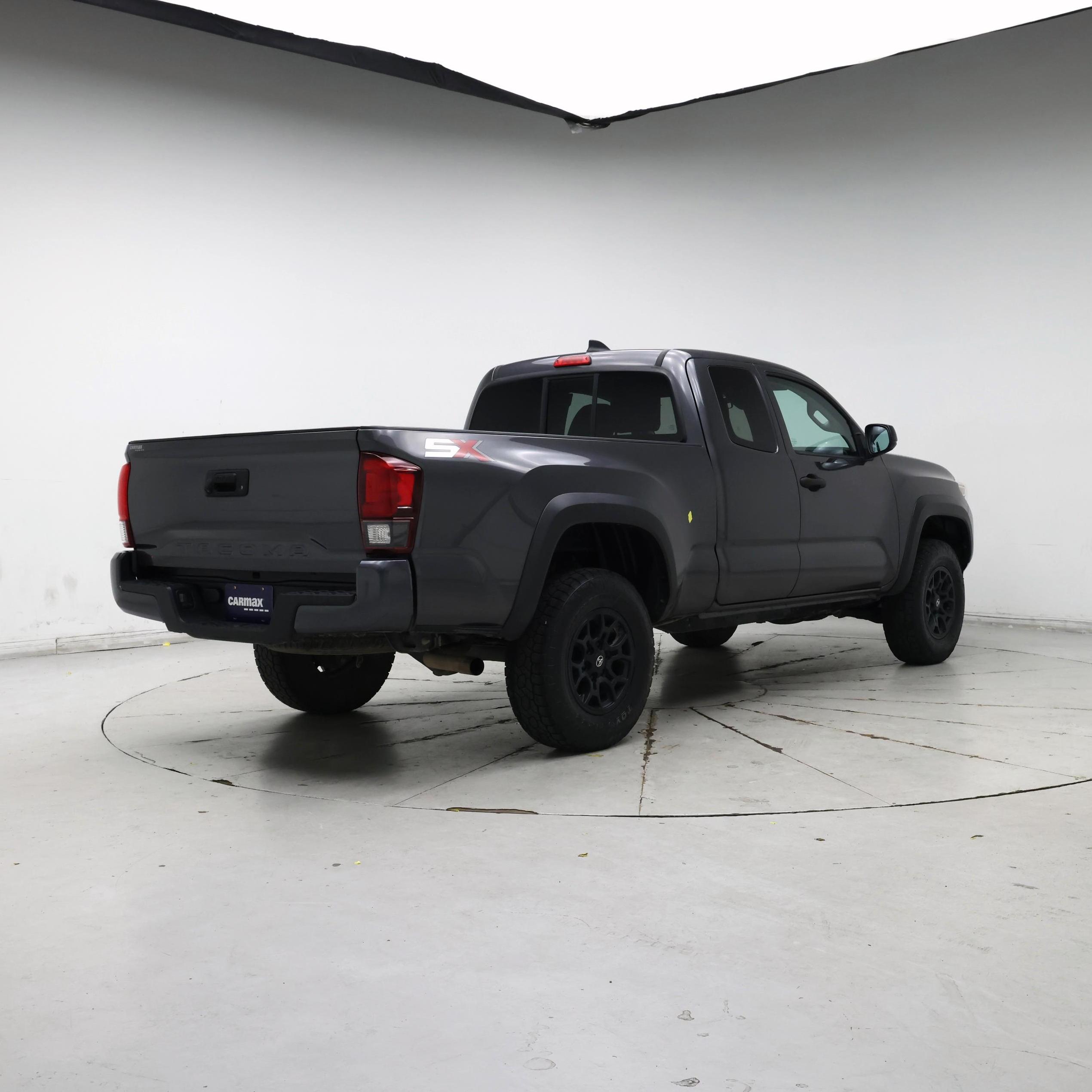 Thumbnail: 2020 Toyota Tacoma - 8