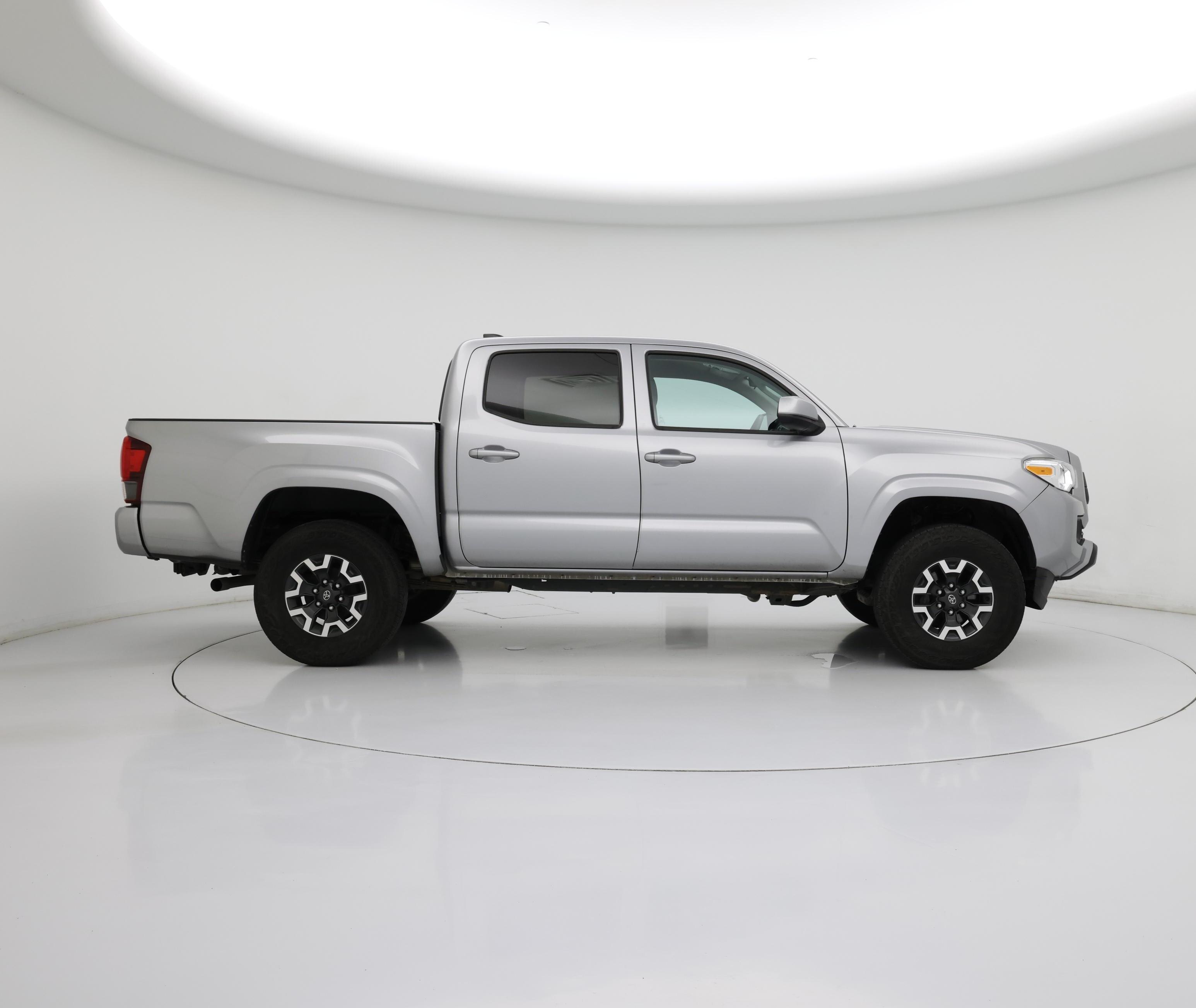 Thumbnail: 2021 Toyota Tacoma - 7