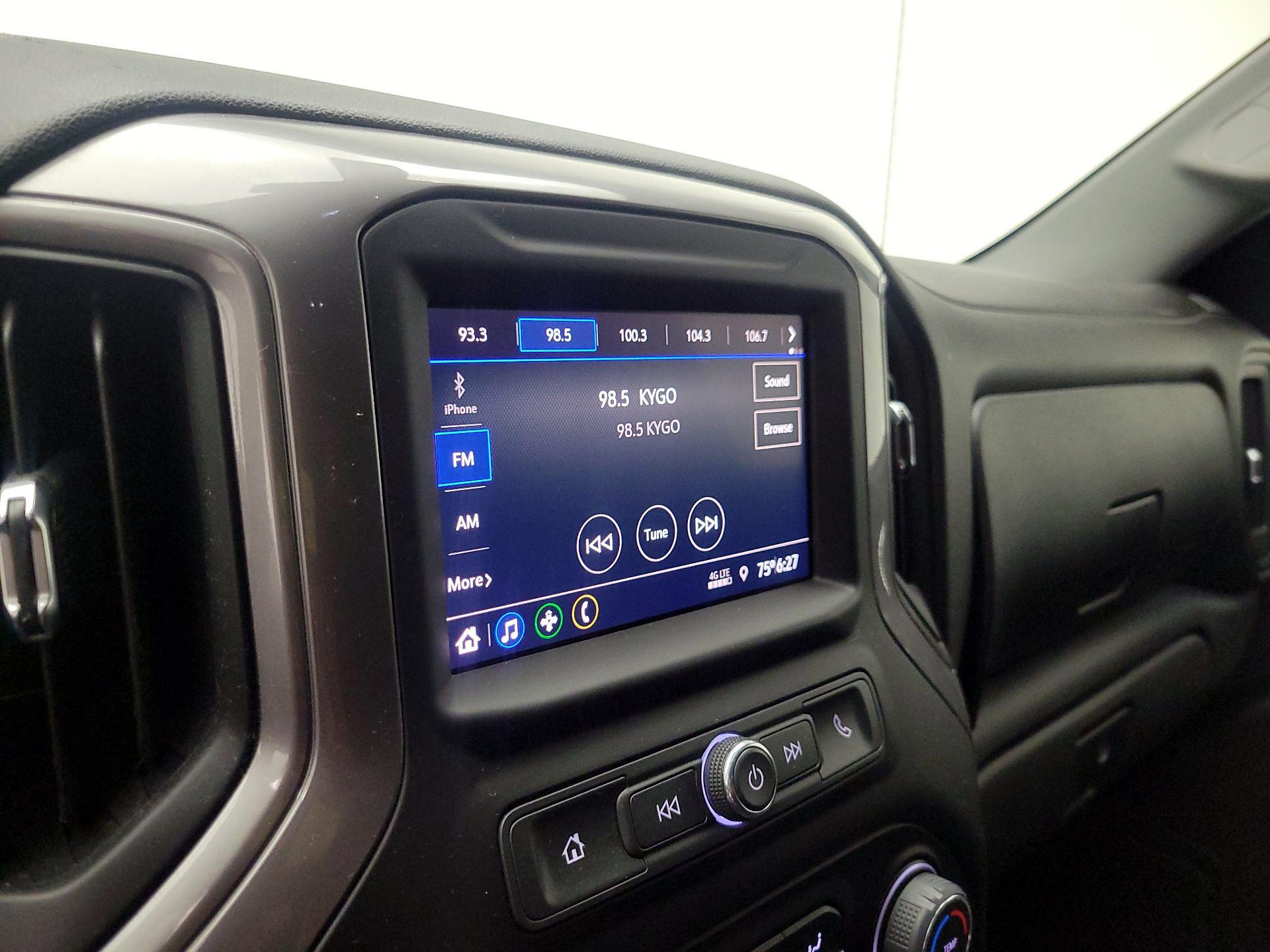 Thumbnail: 2022 Chevrolet Silverado 1500 - 16