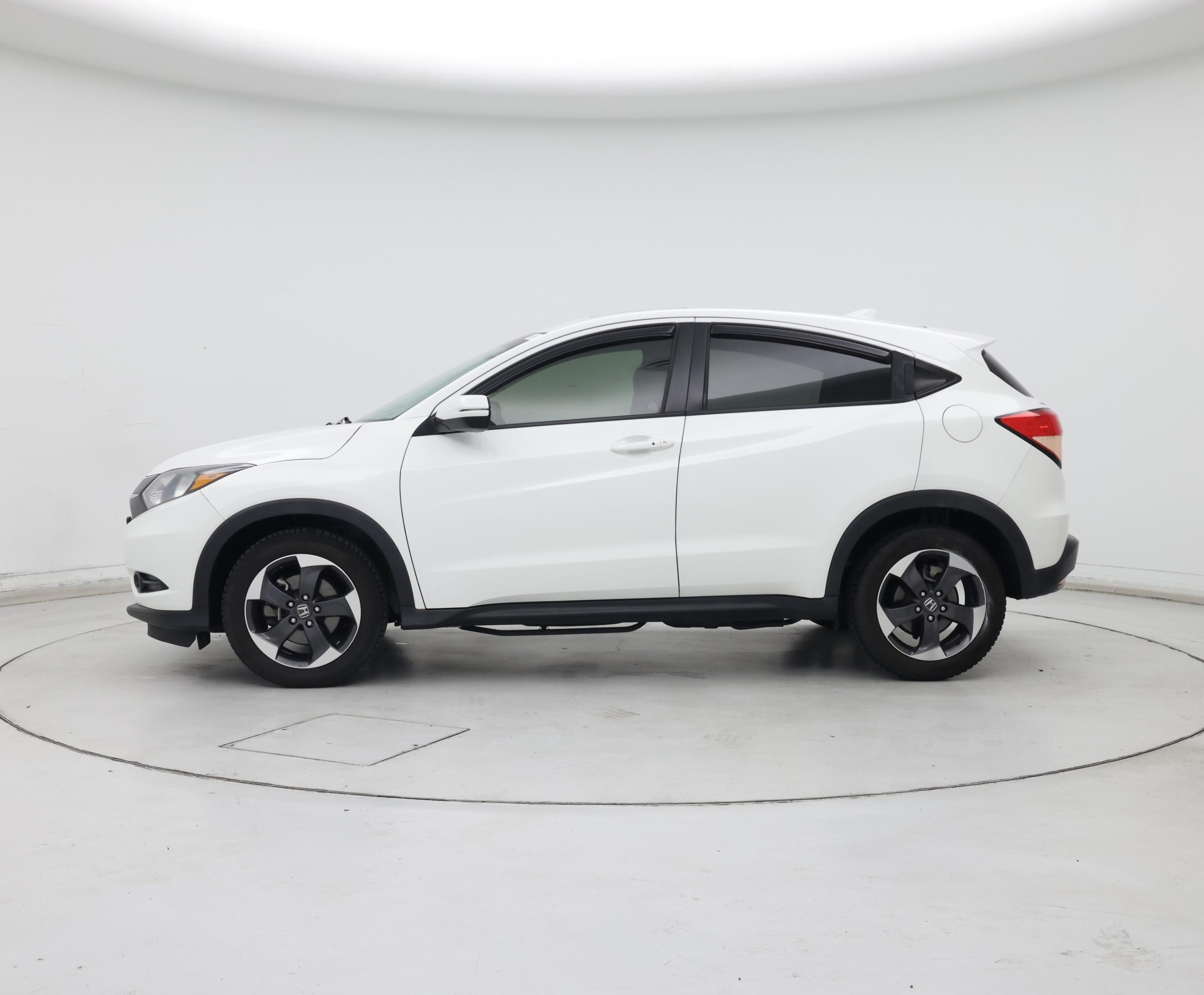 Thumbnail: 2018 Honda HR-V - 3