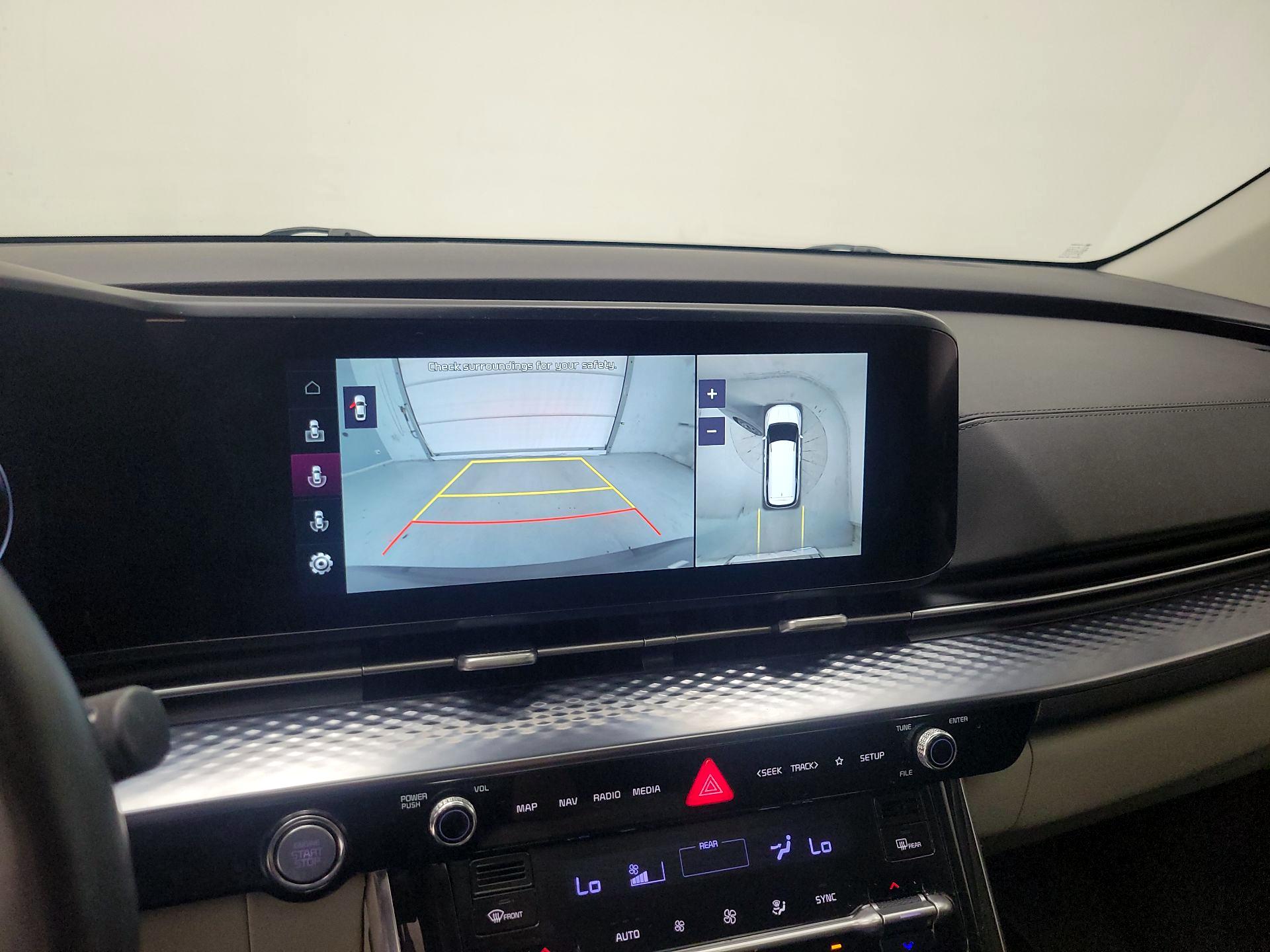Thumbnail: 2022 Kia Carnival - 15