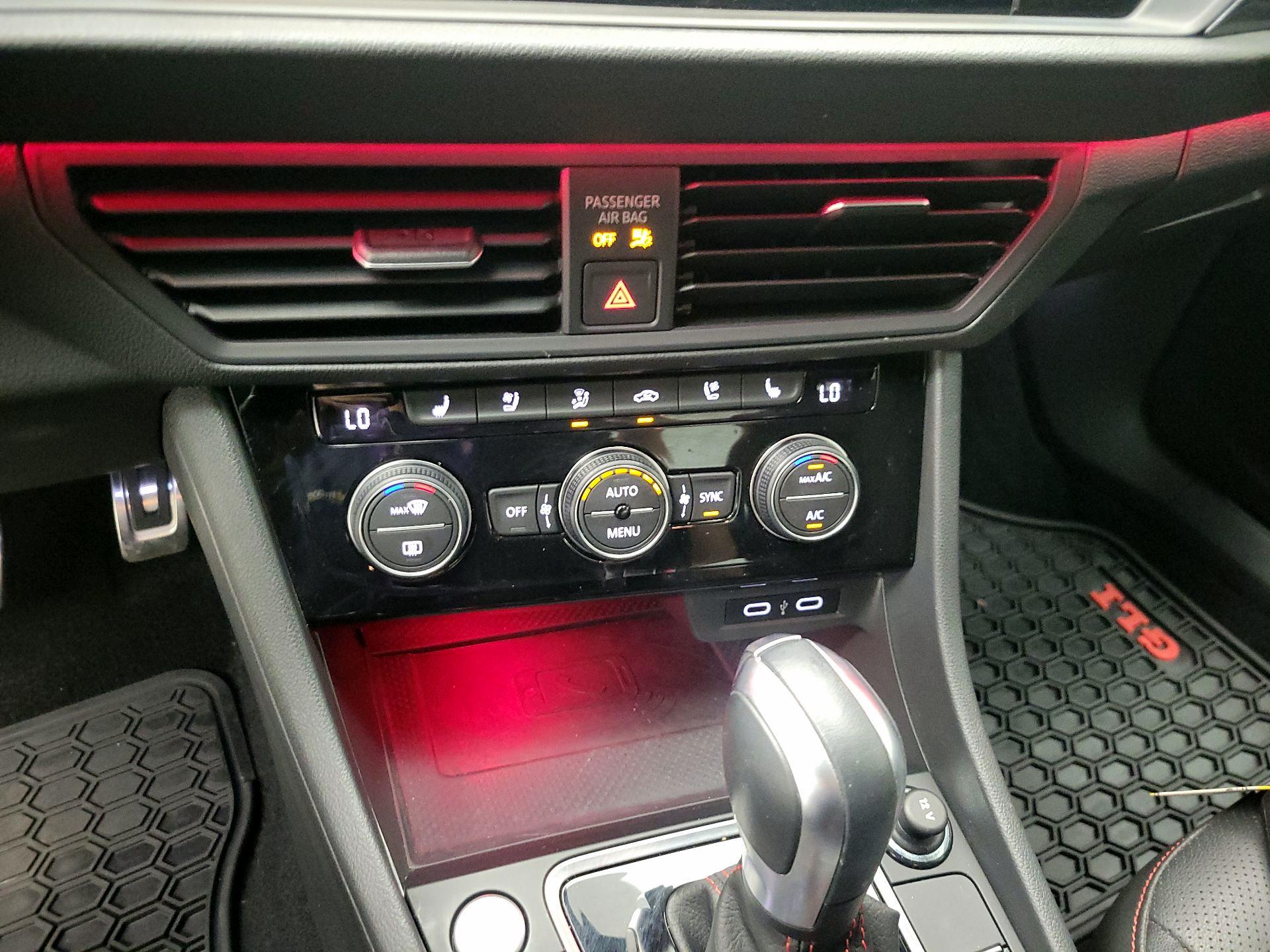Thumbnail: 2021 Volkswagen Jetta - 16