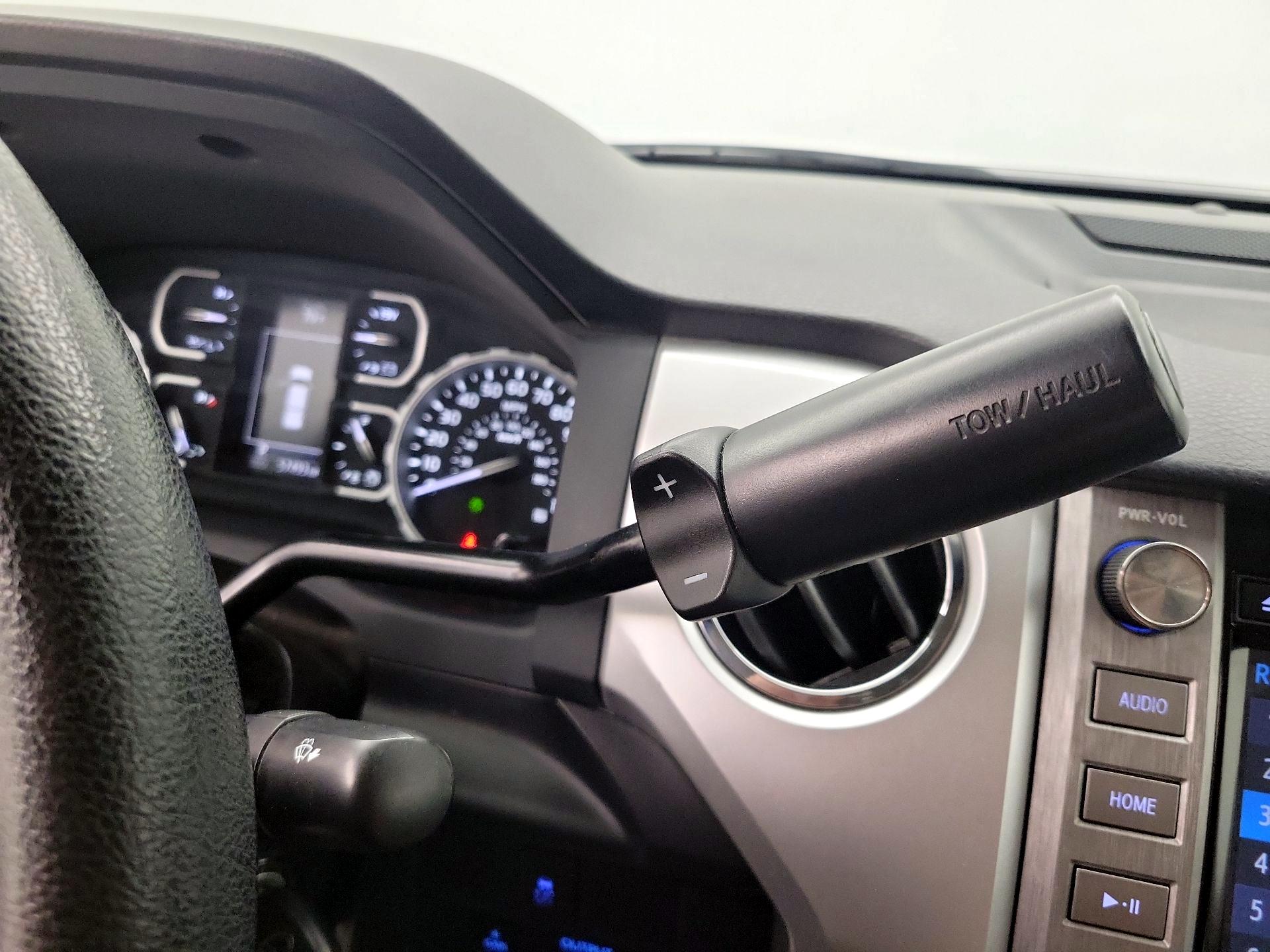 Thumbnail: 2018 Toyota Tundra - 17