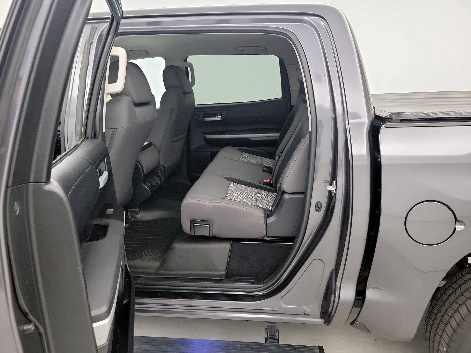 Thumbnail: 2018 Toyota Tundra - 19