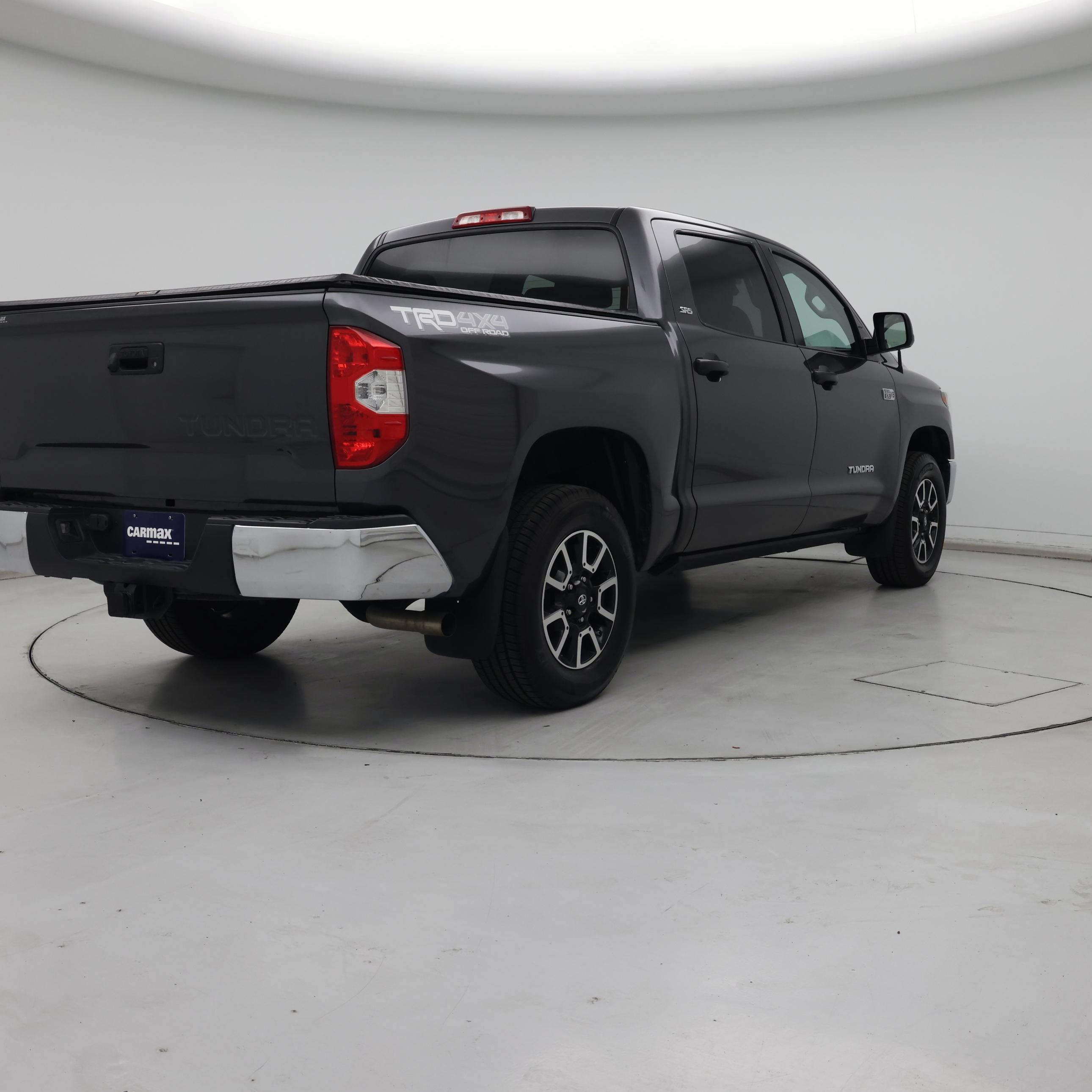Thumbnail: 2018 Toyota Tundra - 8